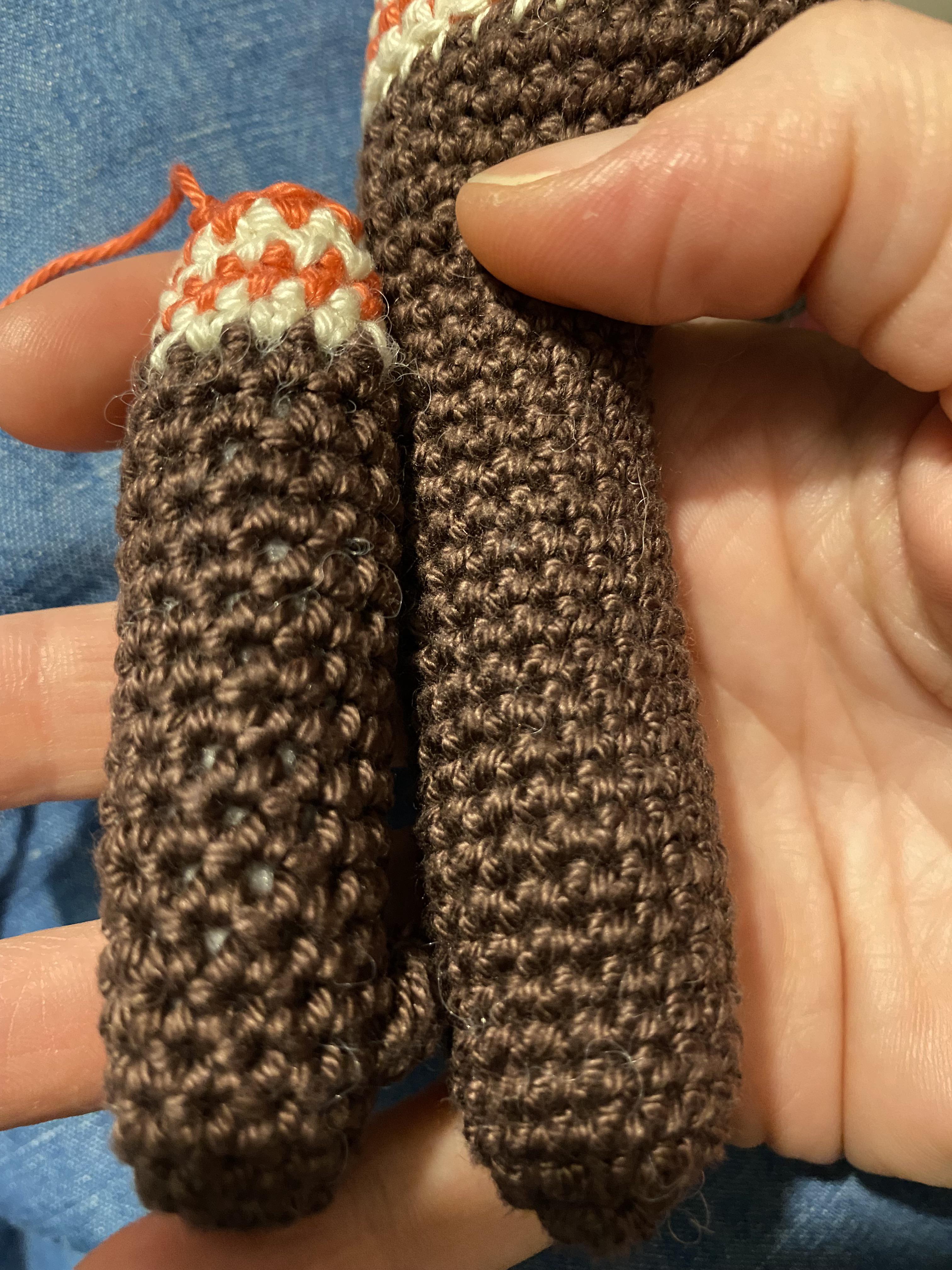 That tiny difference between yarn OVER and yarn under. 🙈 right yu yo