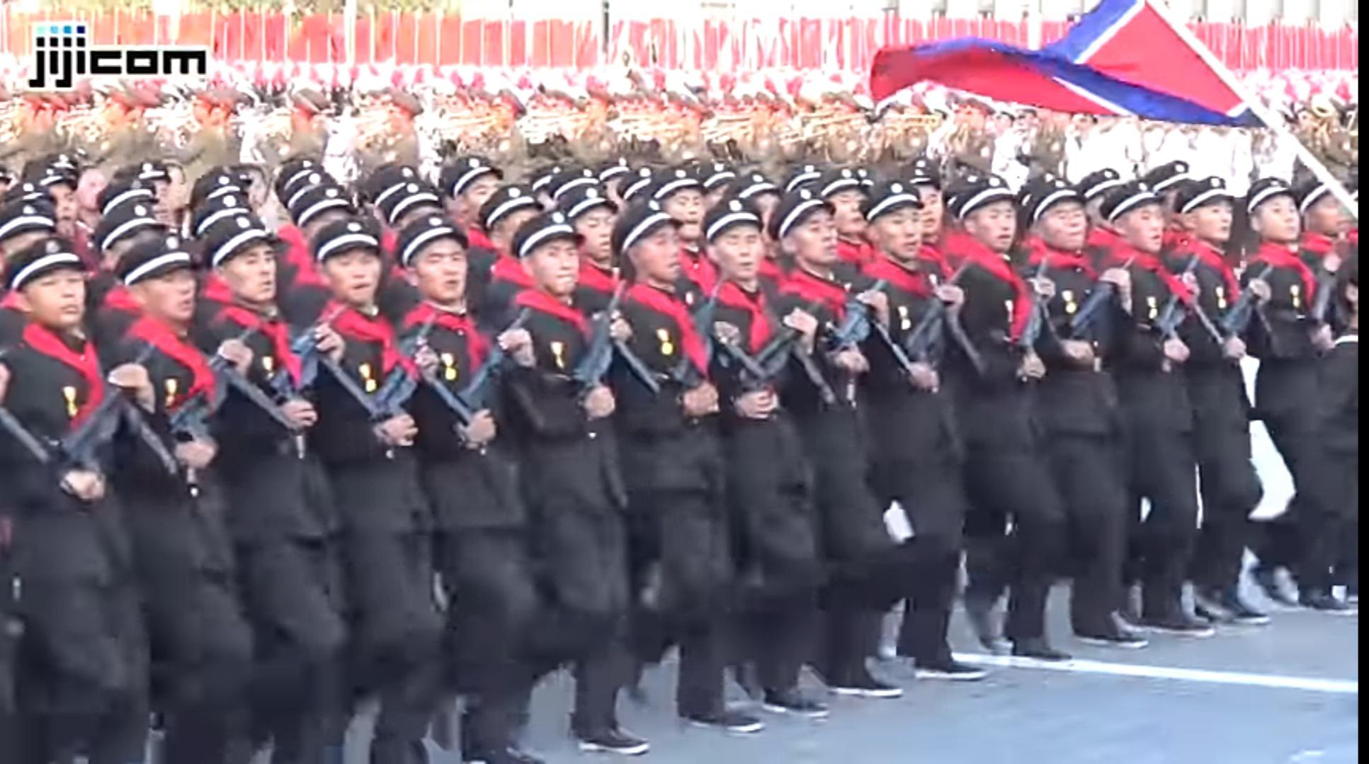 Can someone identify what guns are they holding? Spotted in the 2015