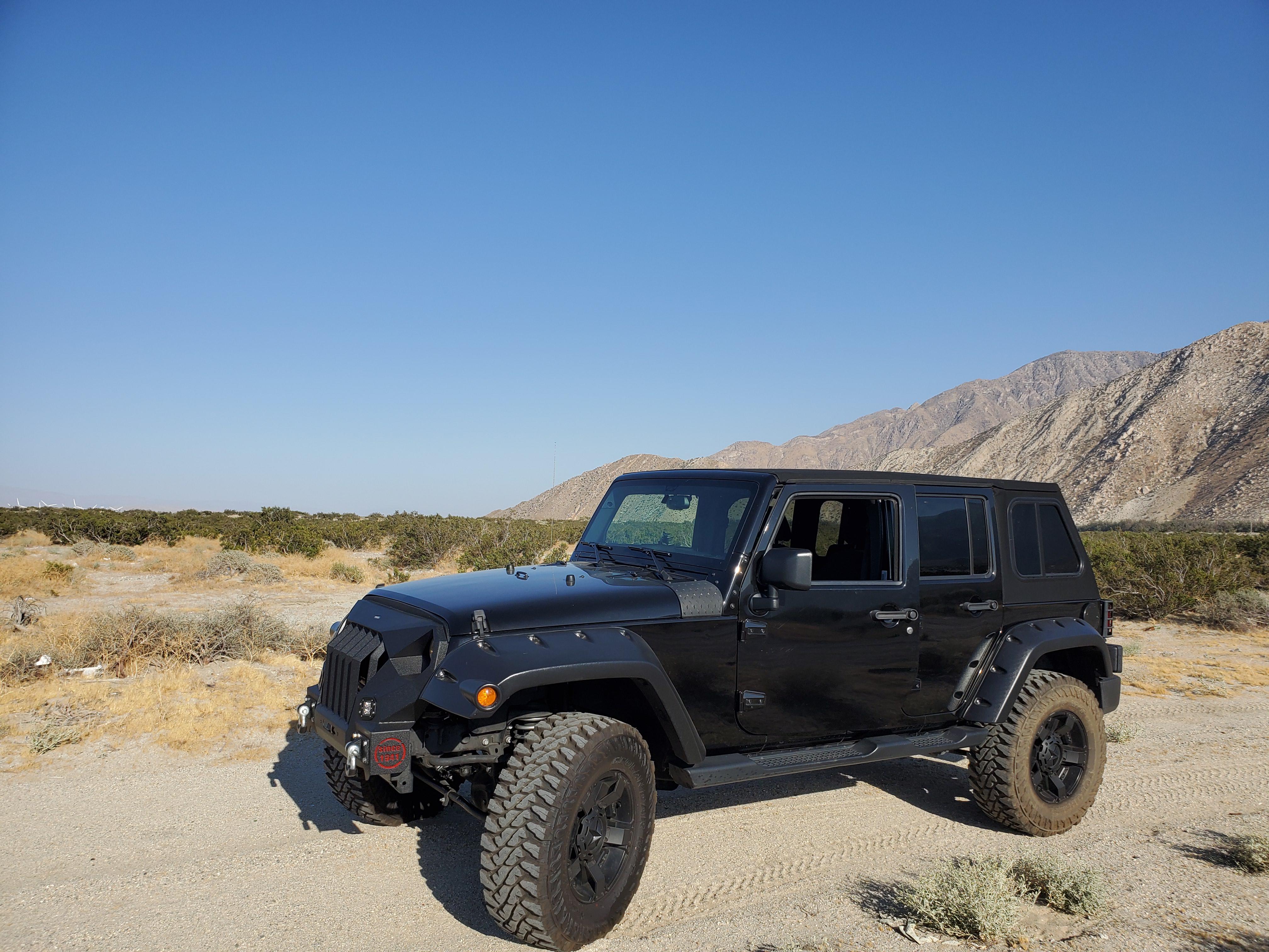 Palm Springs has a lot of nice places to play with a Jeep. Jeep