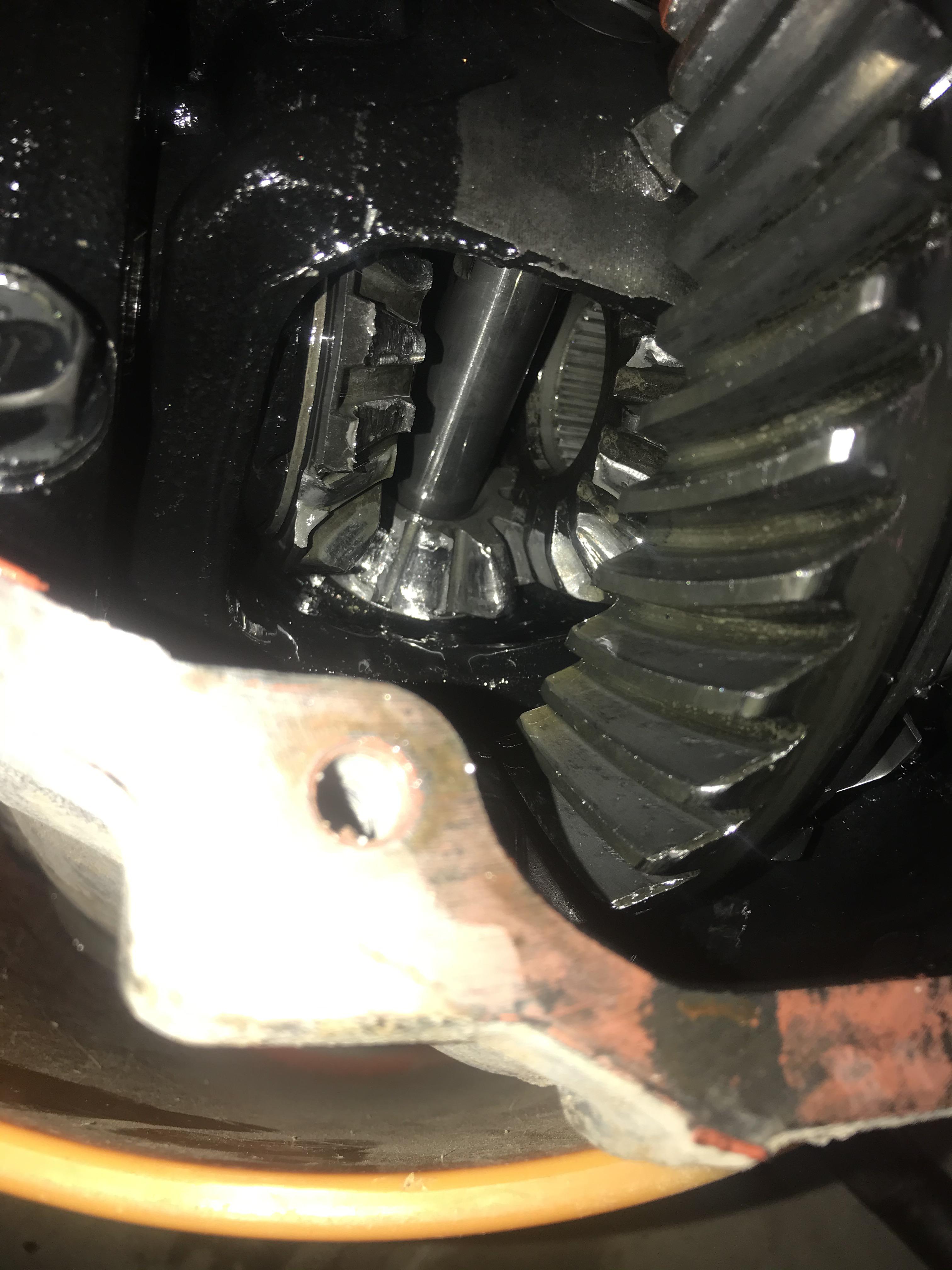 The end of my 2 pinion diff....1998 100 Series : r/LandCruisers