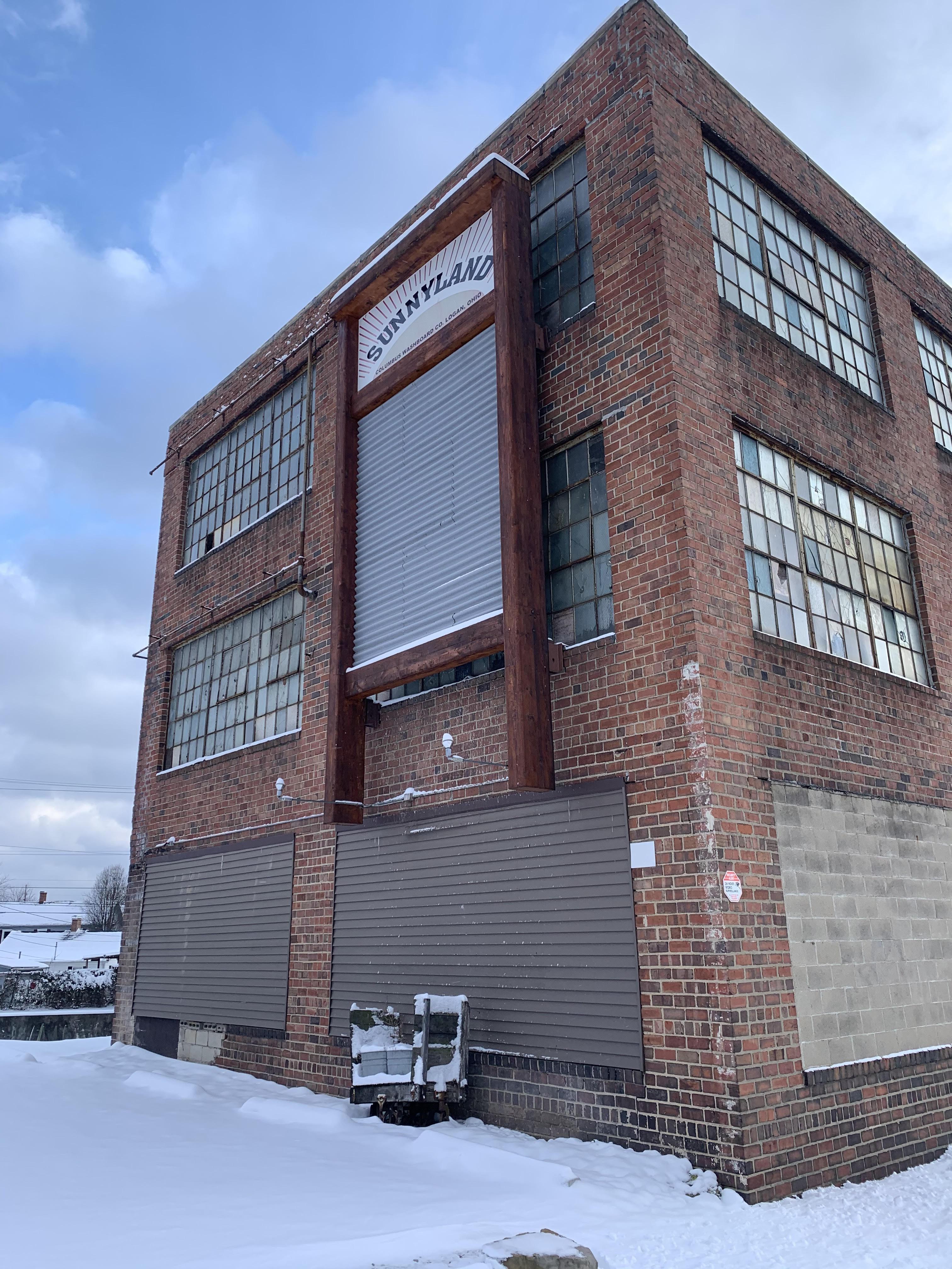 World’s Largest Washboard located in Logan, Ohio r/mildlyinteresting