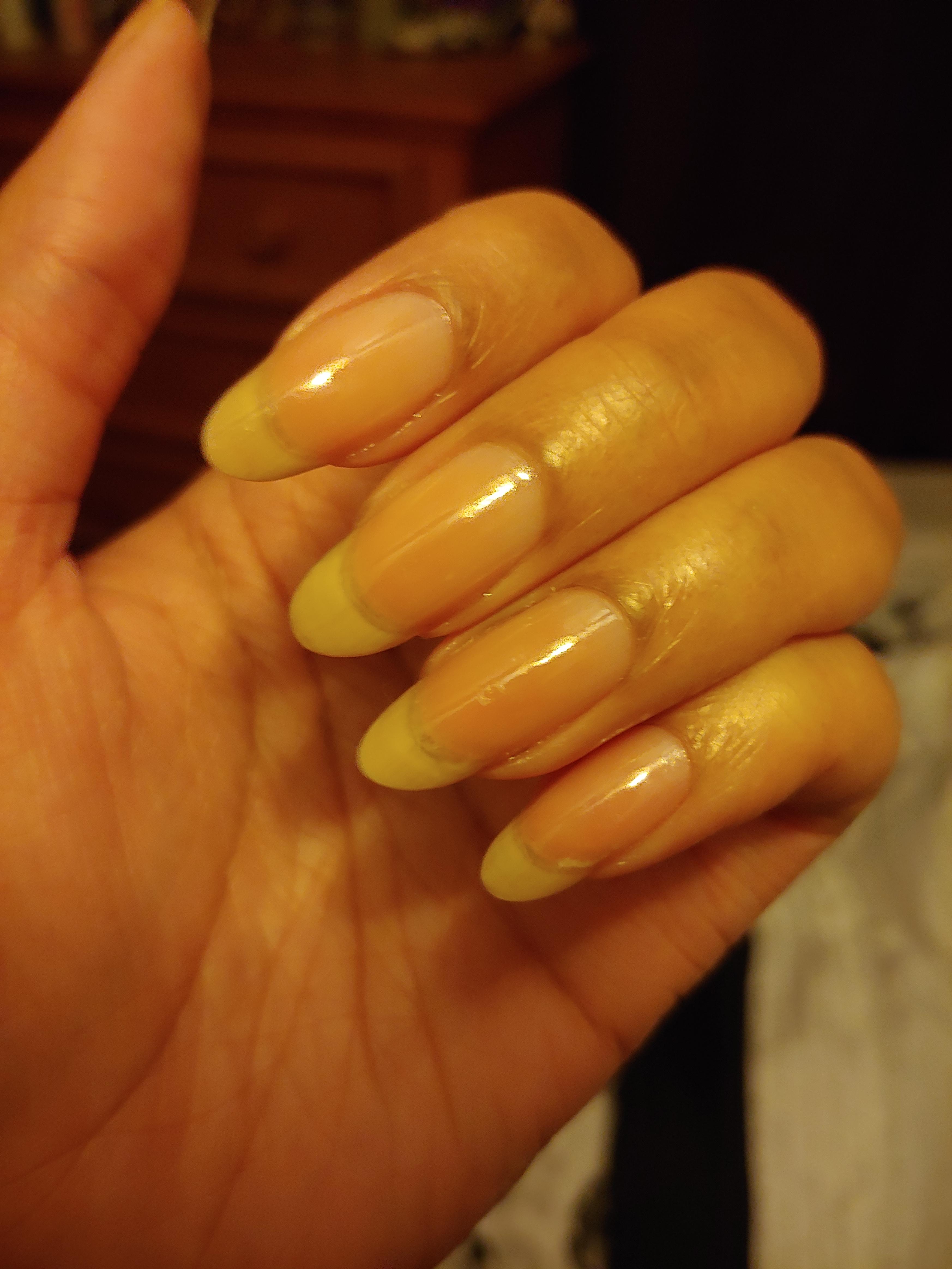 Different sized nail beds, shaping nails trouble help? (More info in