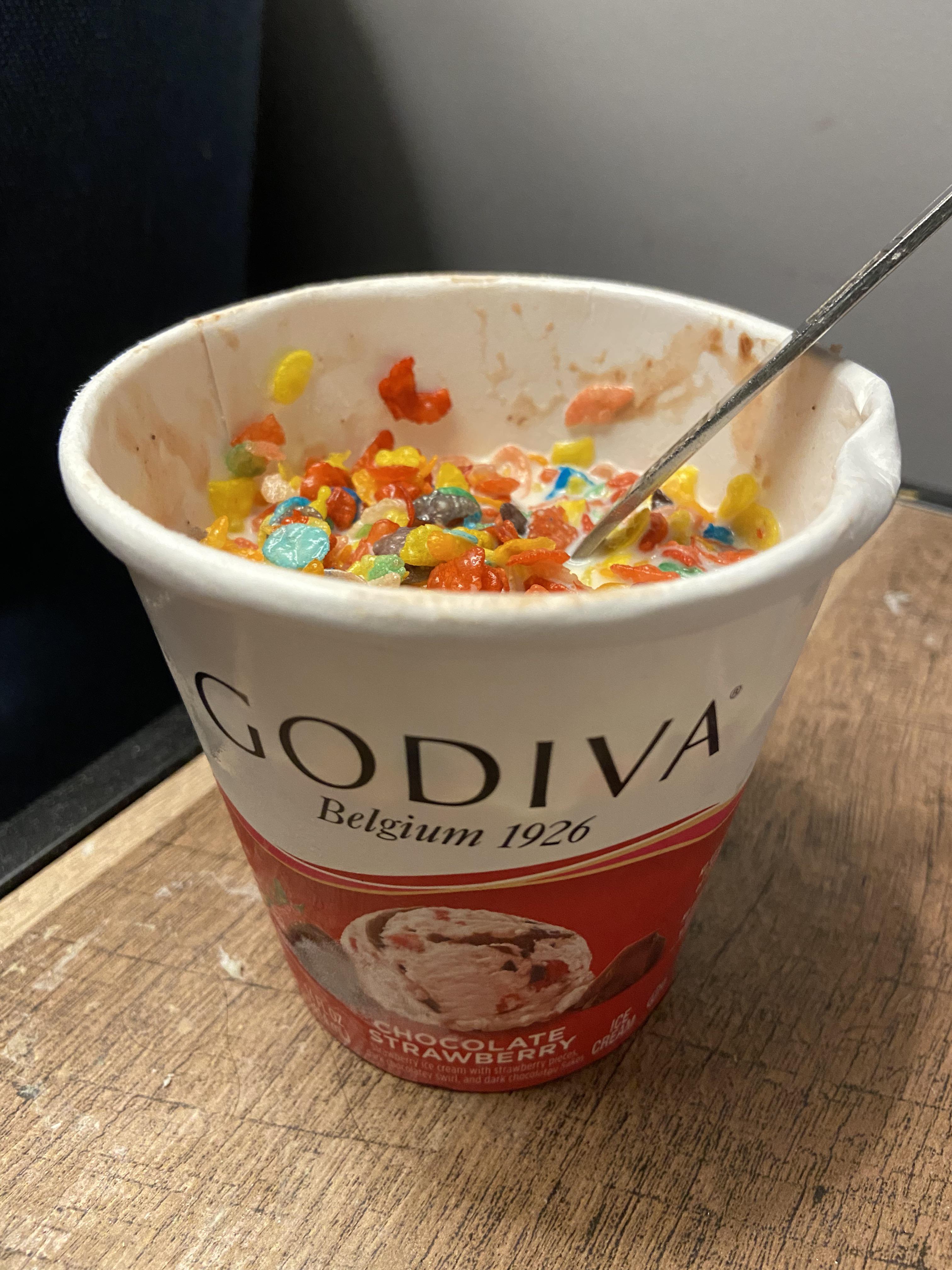 Fruity pebbles + ice cream r/stonerfood