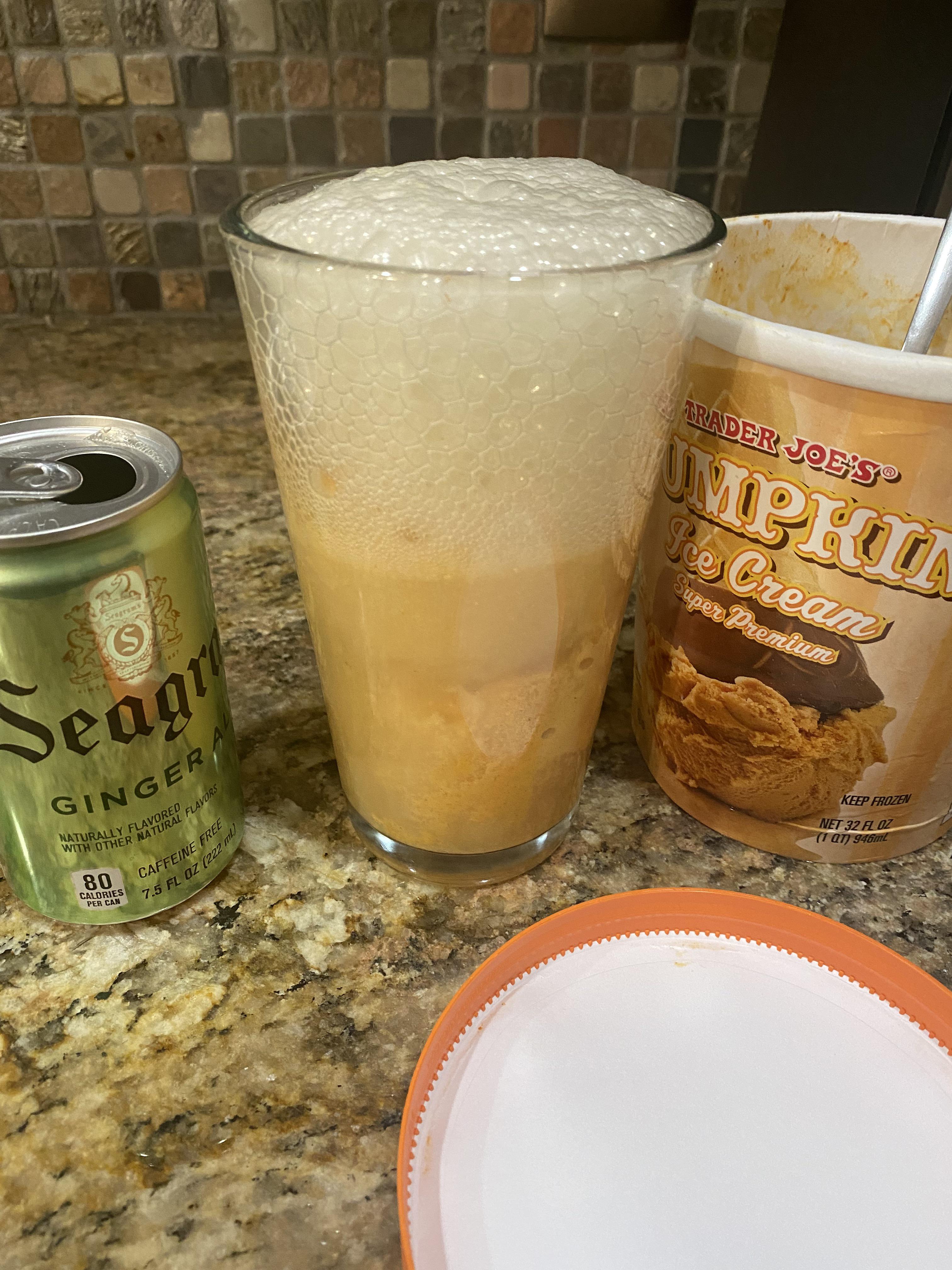 Pumpkin Ice Cream Ginger Ale Float = good use of Fall flavors r