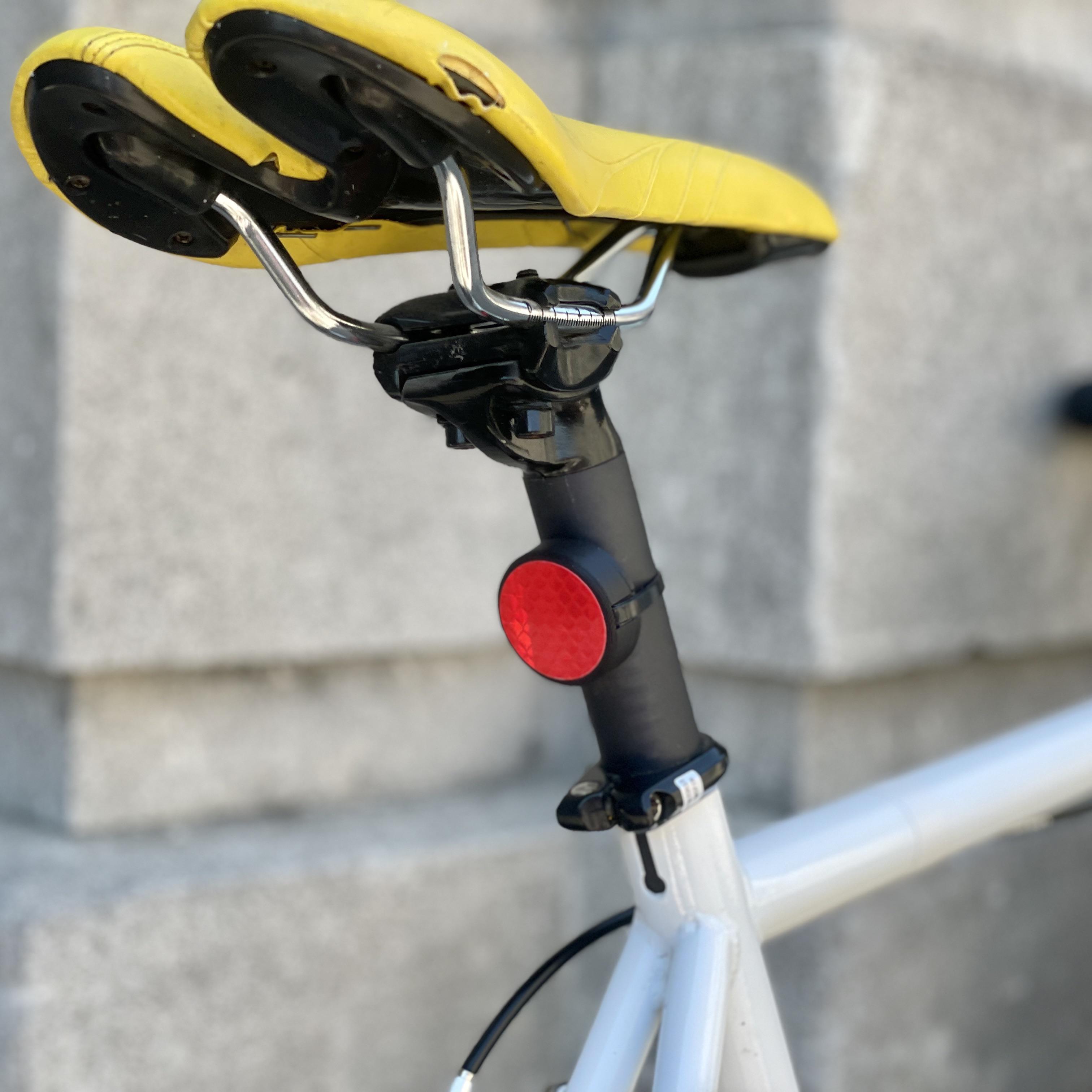 I made an AirTag bike mount that’s also a bicycle reflector r/bicycling