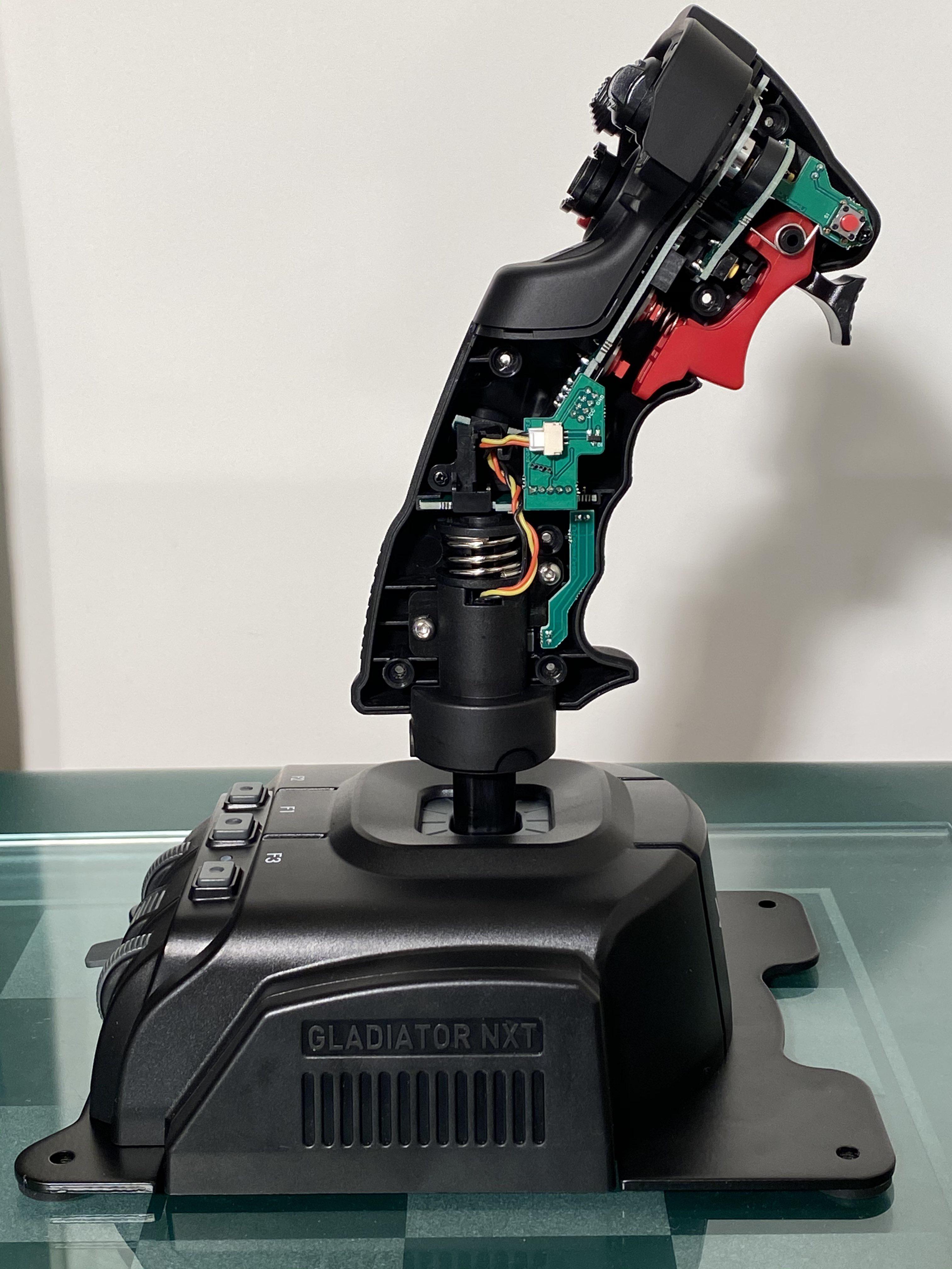 VKB Gladiator NXT (Review) : hotas