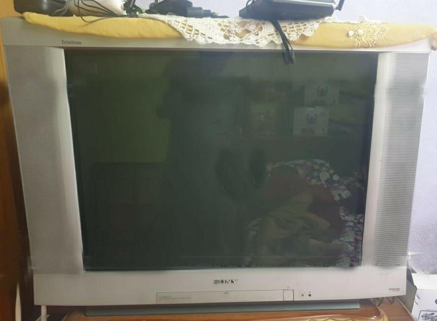 Have you seen this model somewhere? Can you please identify it? I am