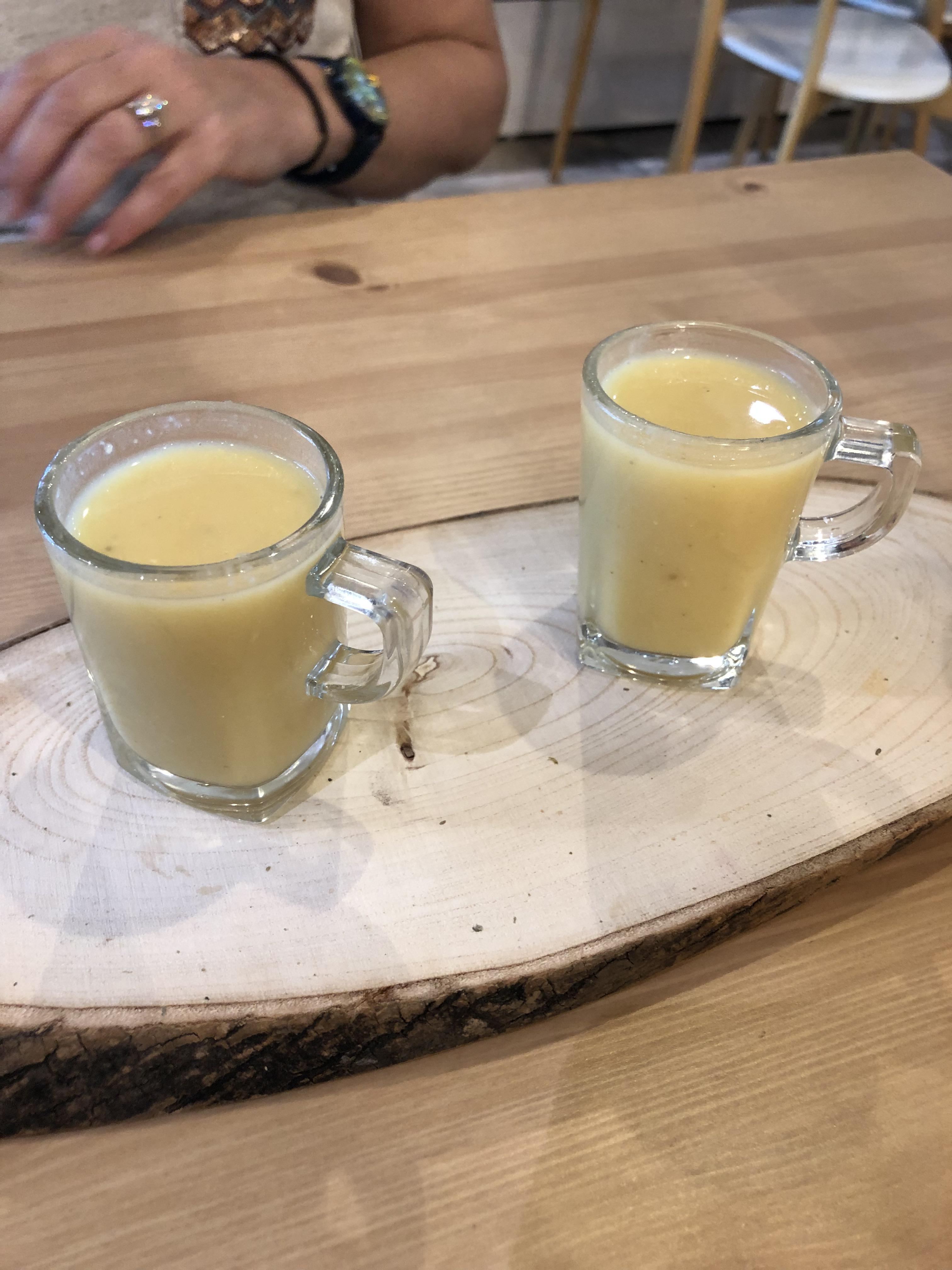 Soup in little shot glasses on a log r/WeWantPlates