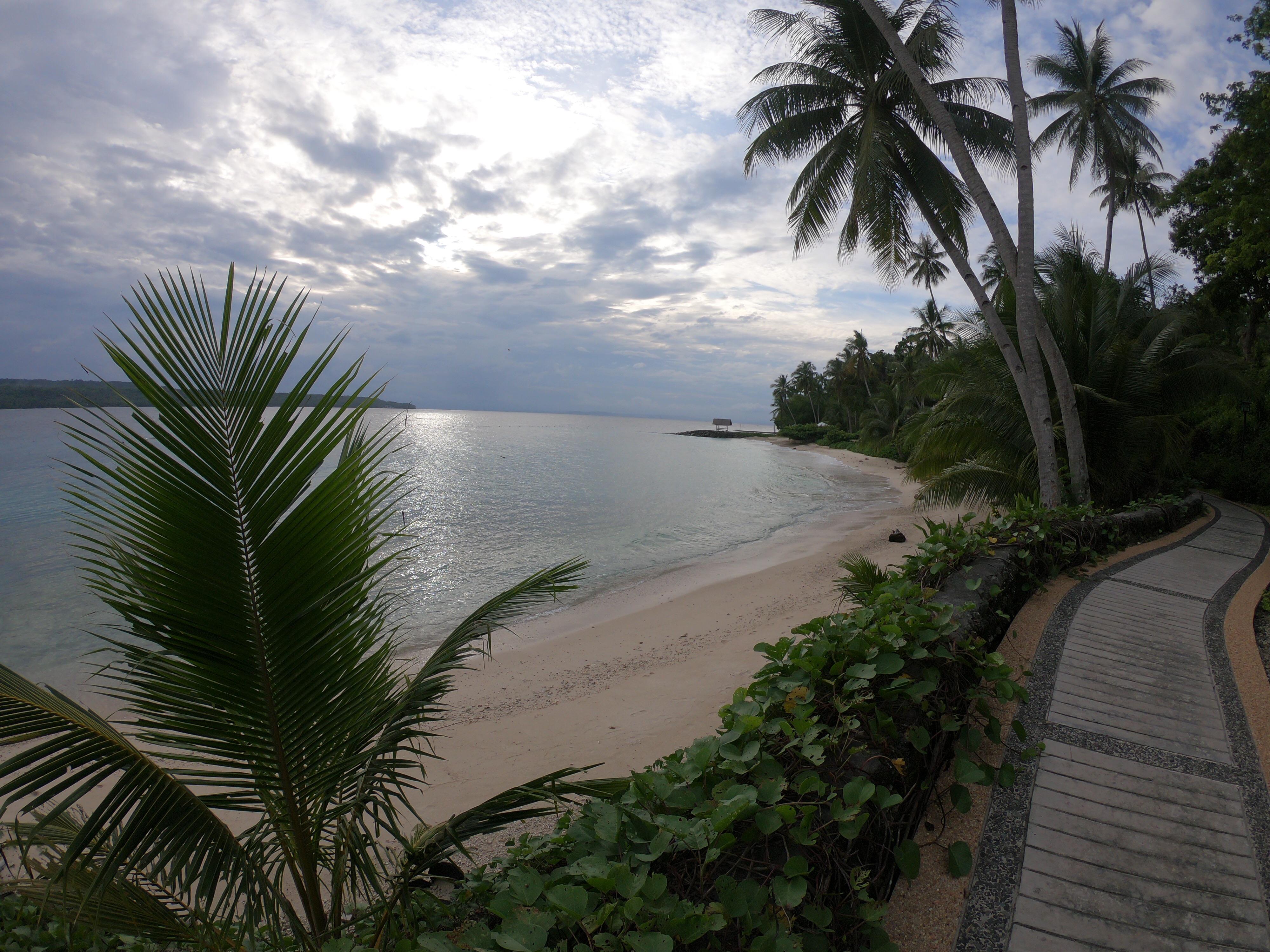 Kembali Coast, Samal Island r/Philippines
