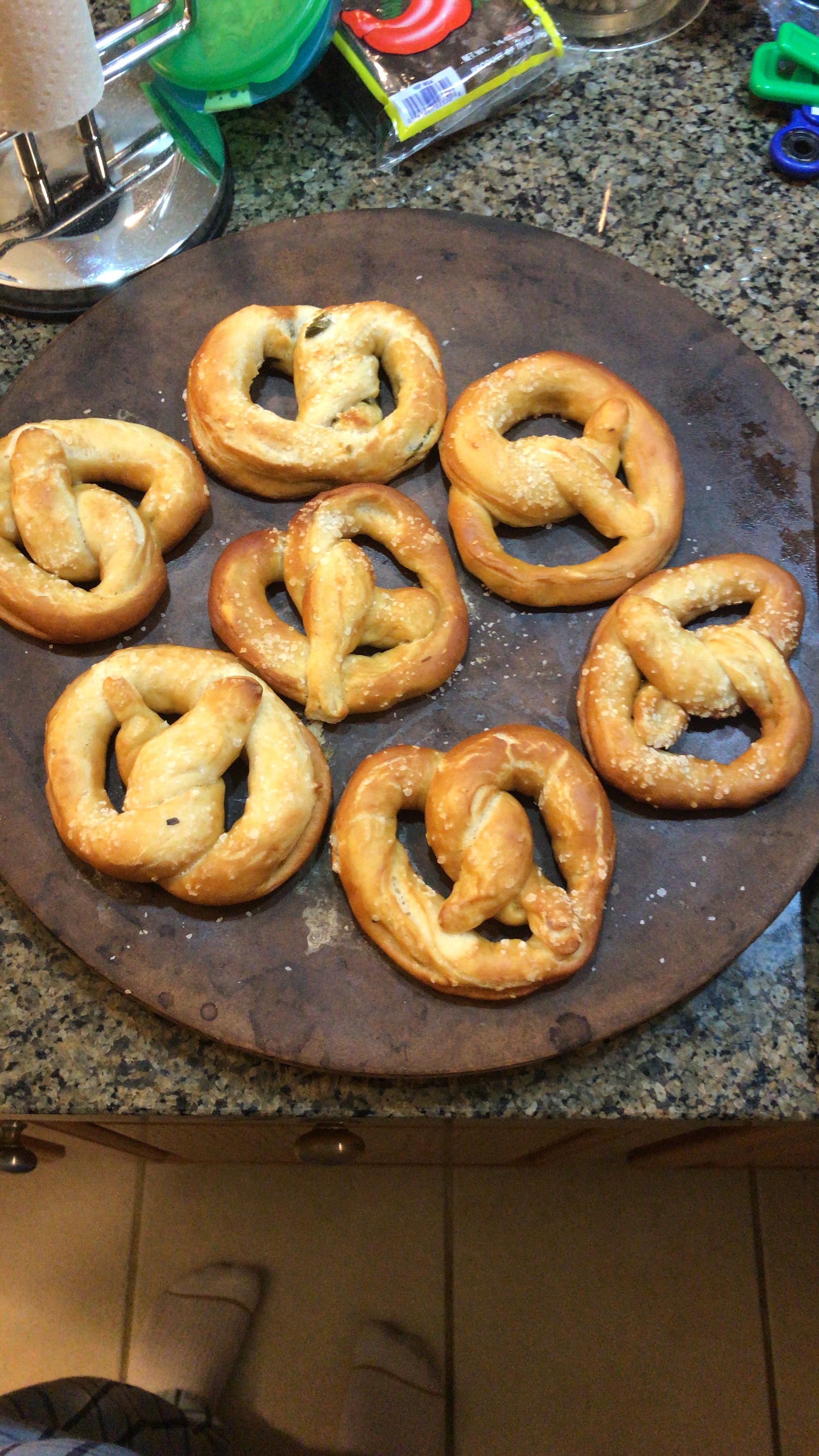 Made vegan pretzels! r/veganrecipes
