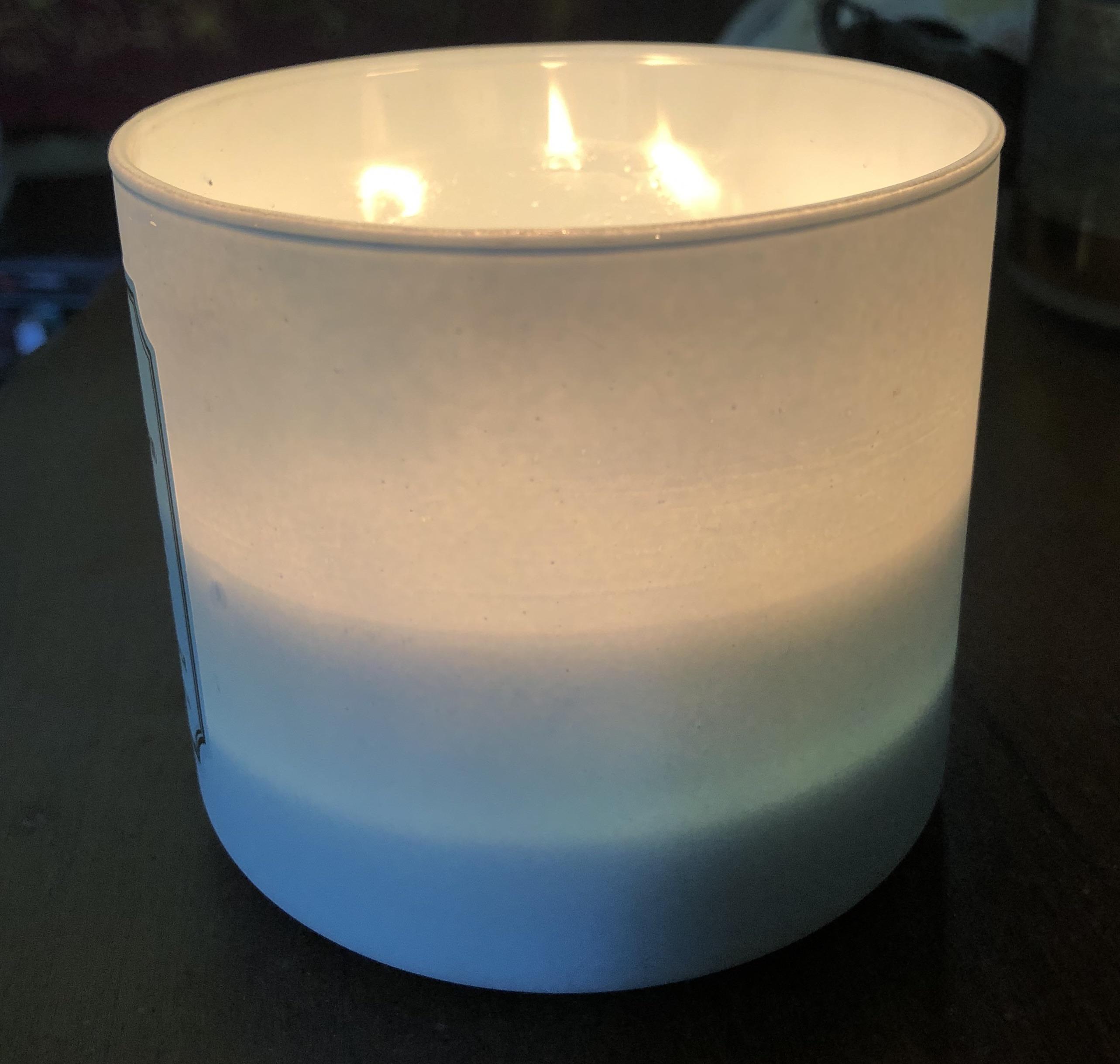 The way the Crystal Waters candle makes a beautiful gradient when lit