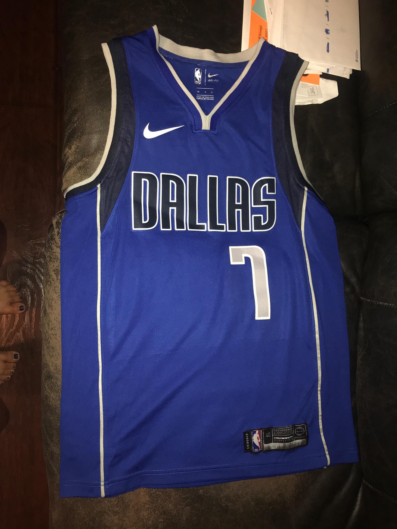 Best Replica Jersey for great price! Just email aimeesmithjersey