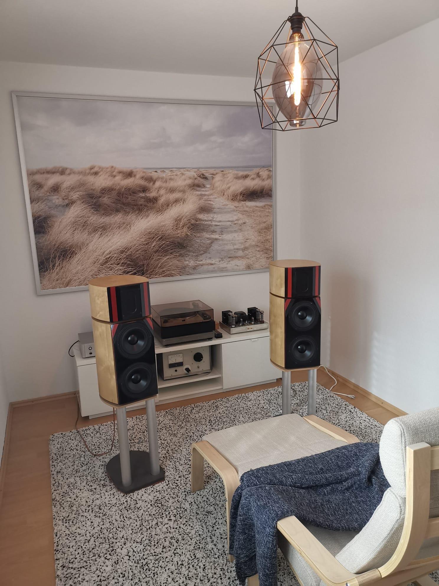 Finally I‘ve arranged my dedicated listening room. Next step is the