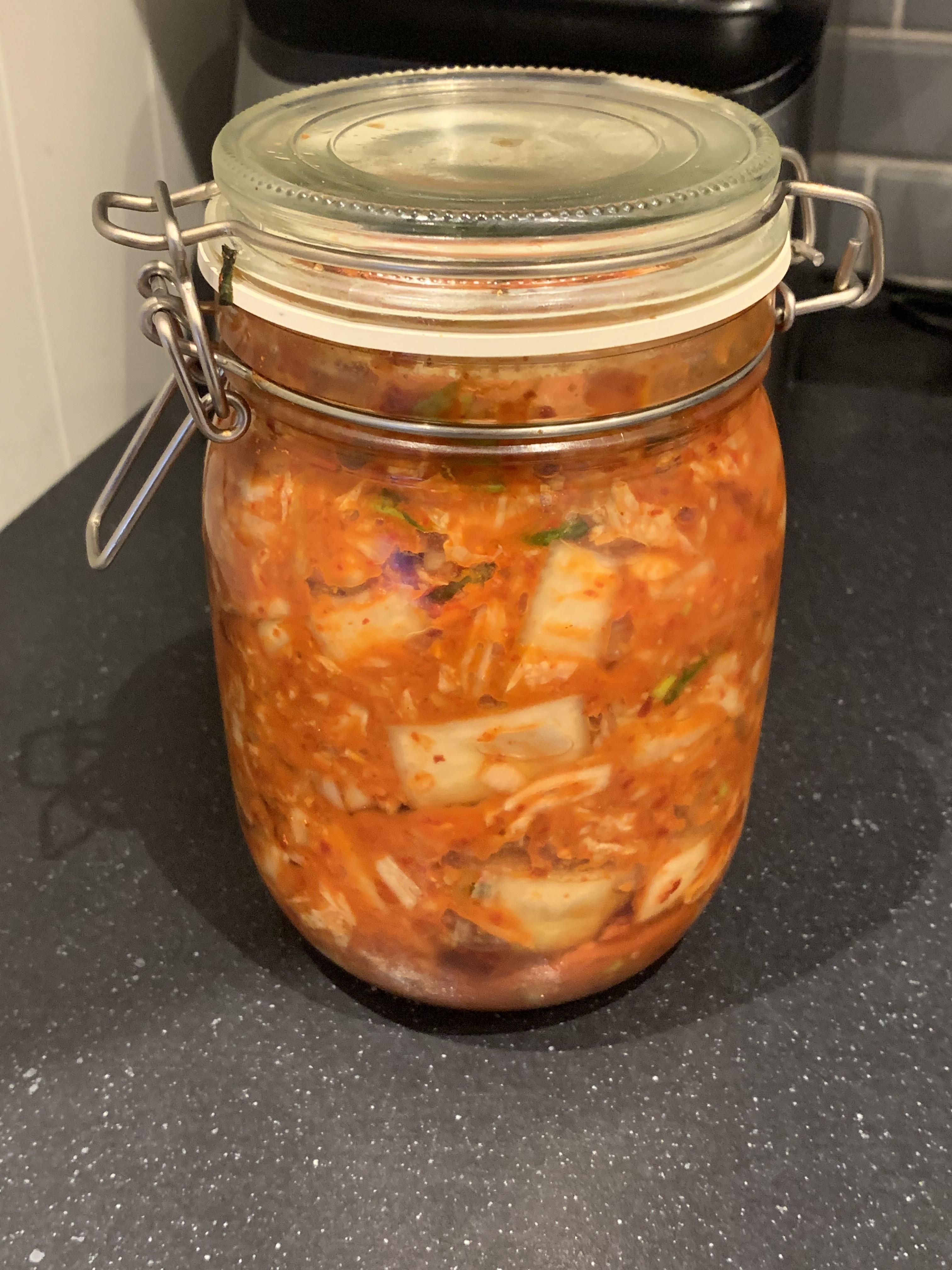 Kimchi has only 22 cal per 100g, packs a huge amount of flavour and a