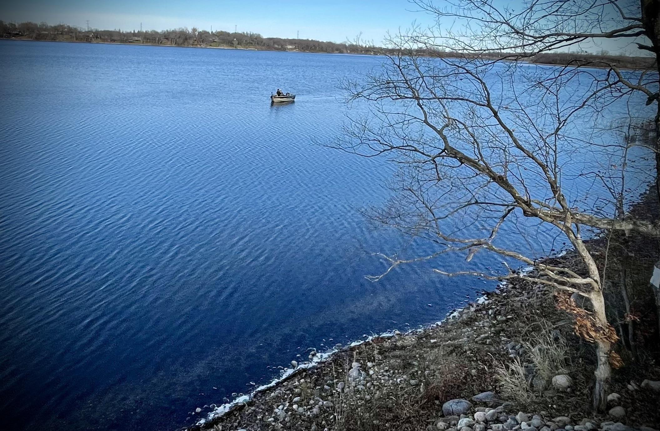 November 13 fishermen out on Lobster Lake r/AlexandriaMN