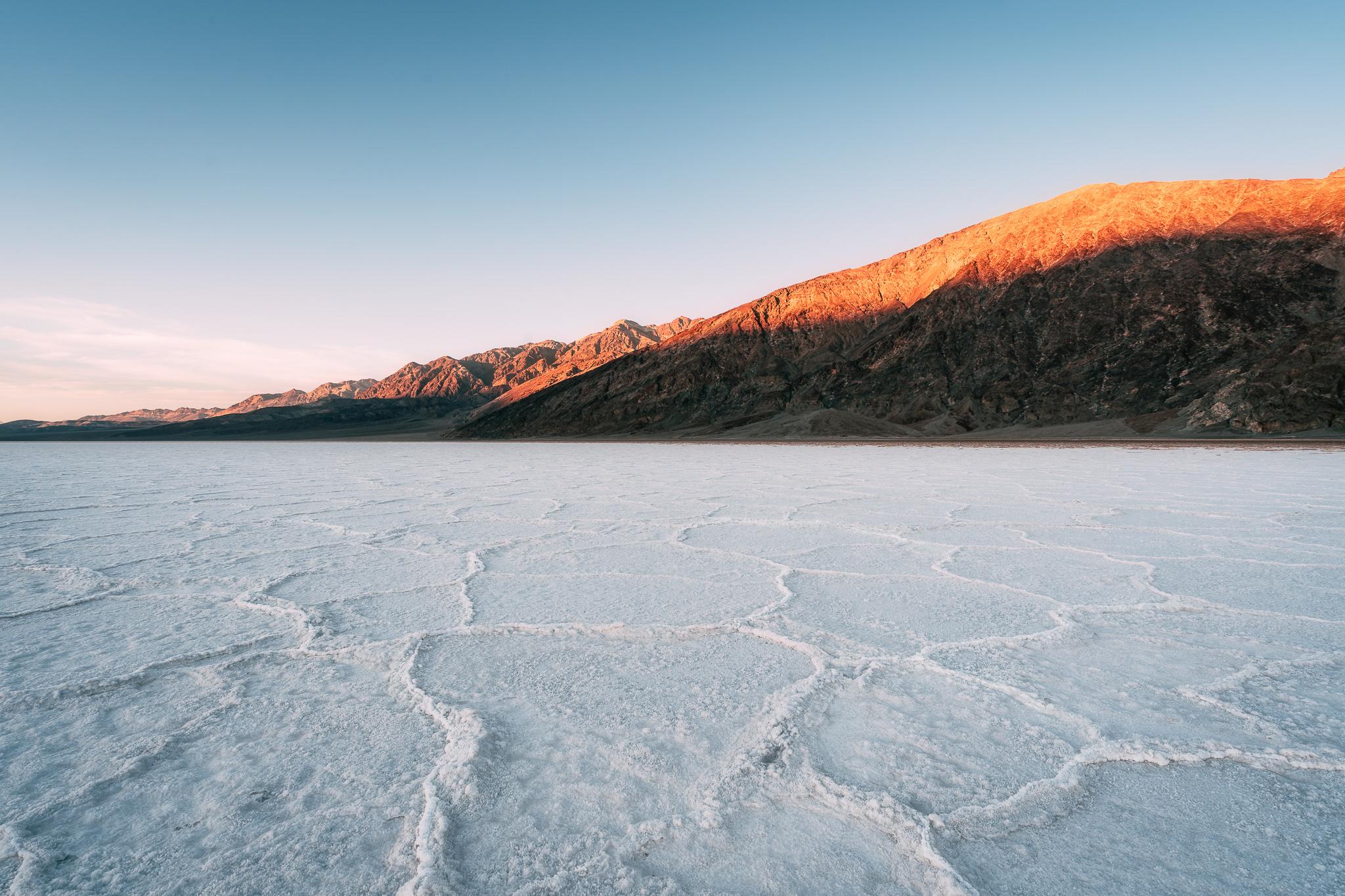Sunset and salt flats, Badwater Basin, Death Valley, CA [2048x1365] r