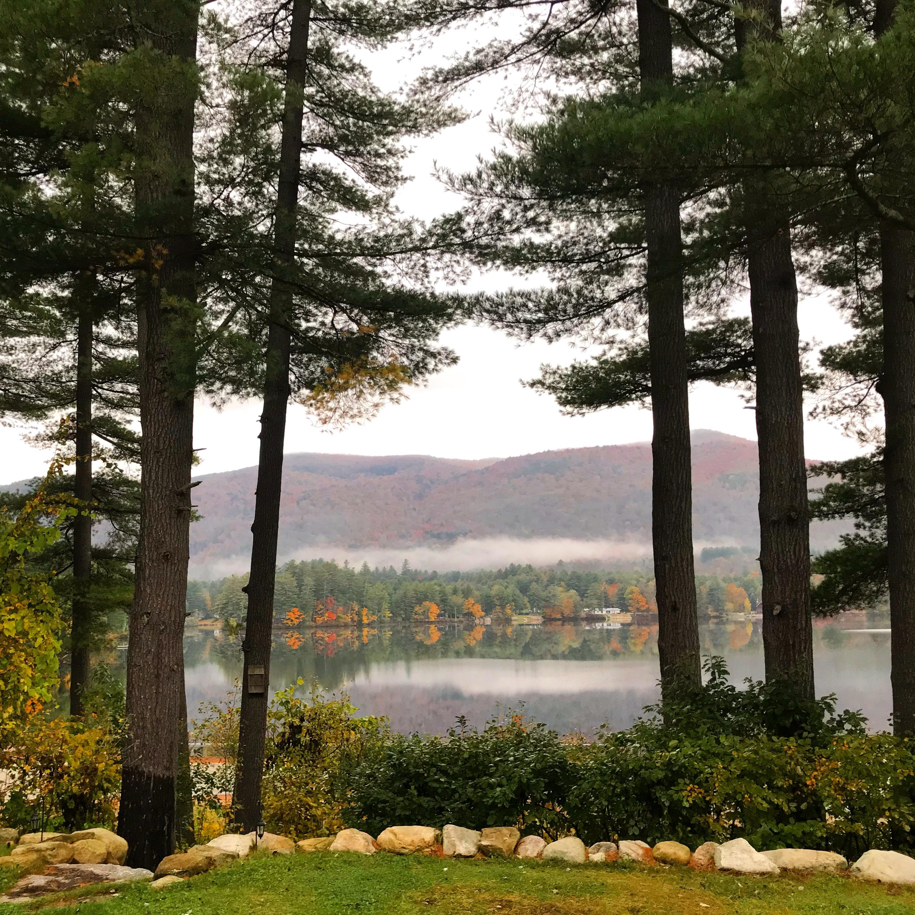 Lake Algonquin, Wells, NY r/AutumnPorn
