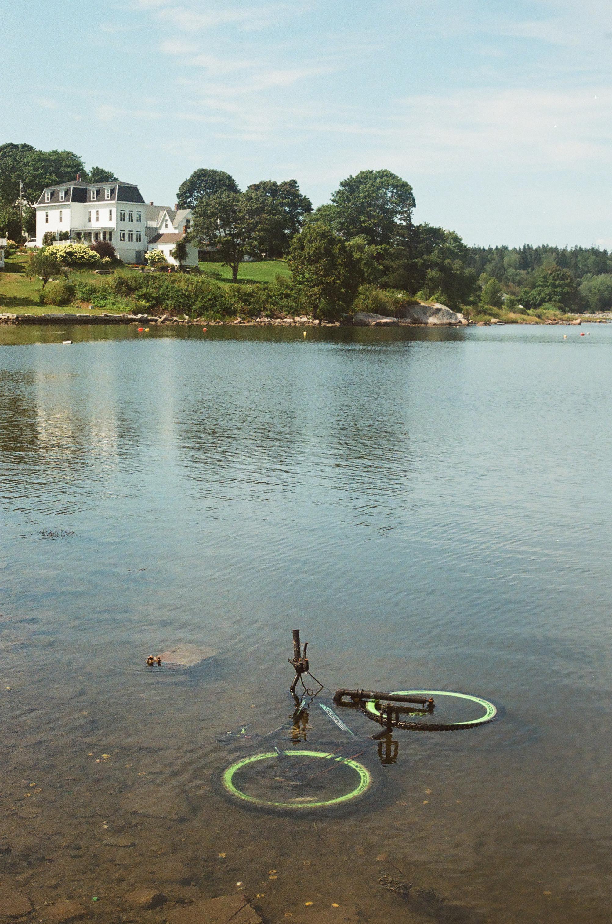 Vinalhaven, Maine Canon AE1 Porta800 r/35mm