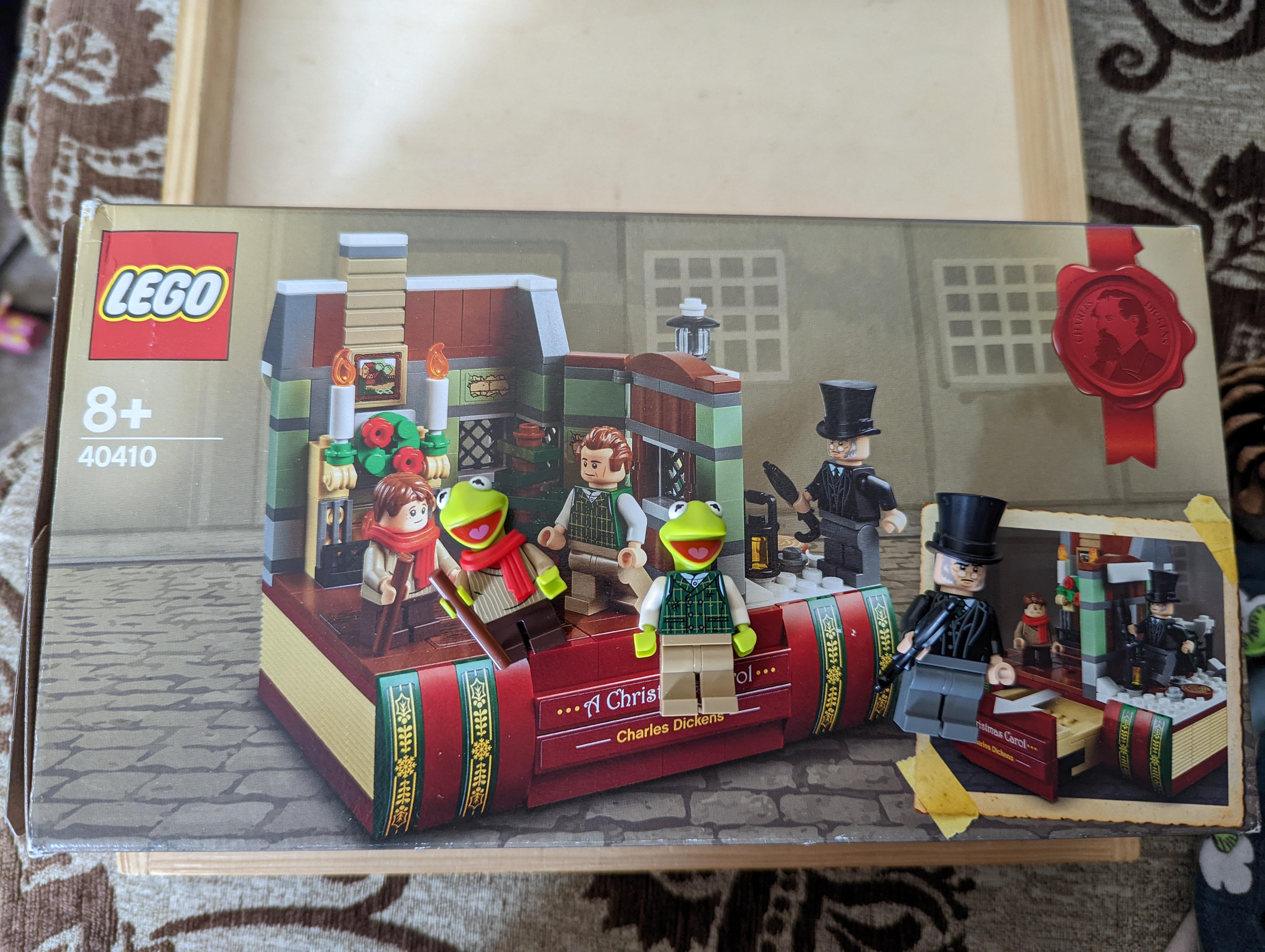 Upgrading my Charles Dickens GWP to Muppet Christmas carol. r/lego
