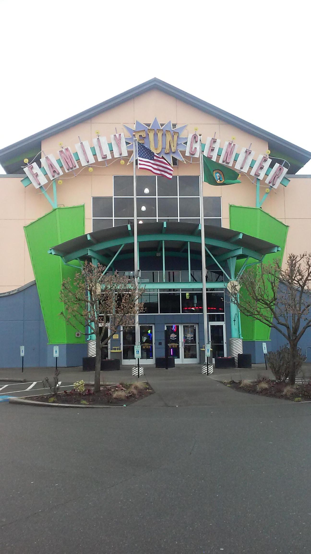 Entrance to the Family Fun Center in Renton, WA 90sdesign