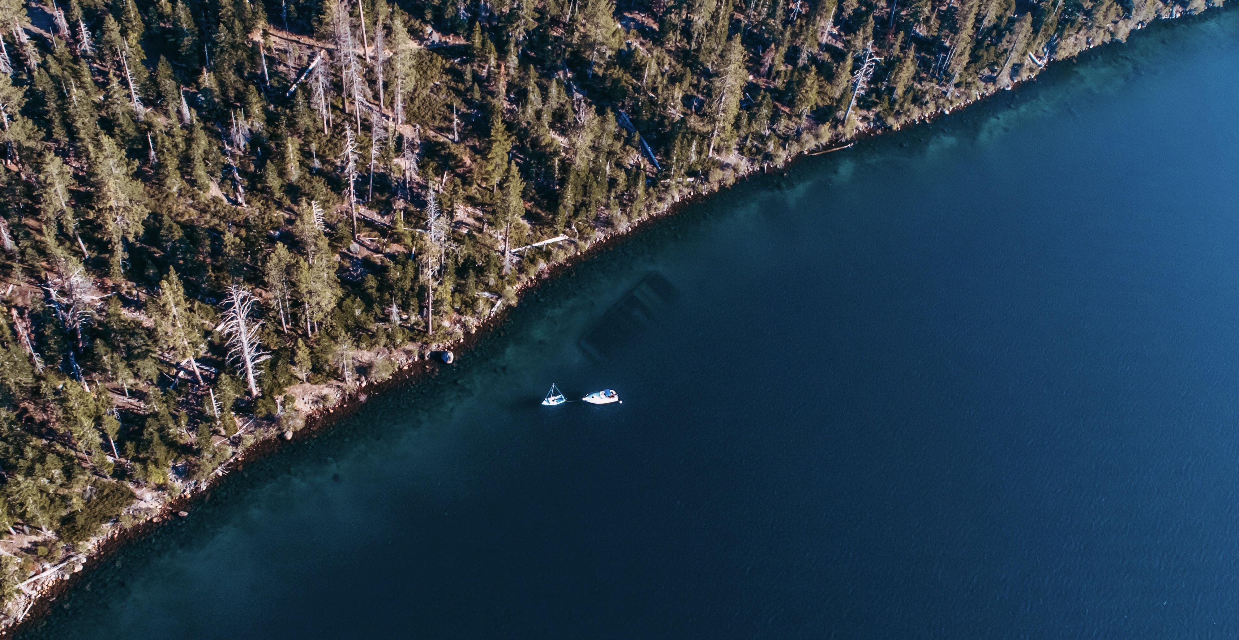 ITAP of a sunken car in Lake Tahoe r/itookapicture