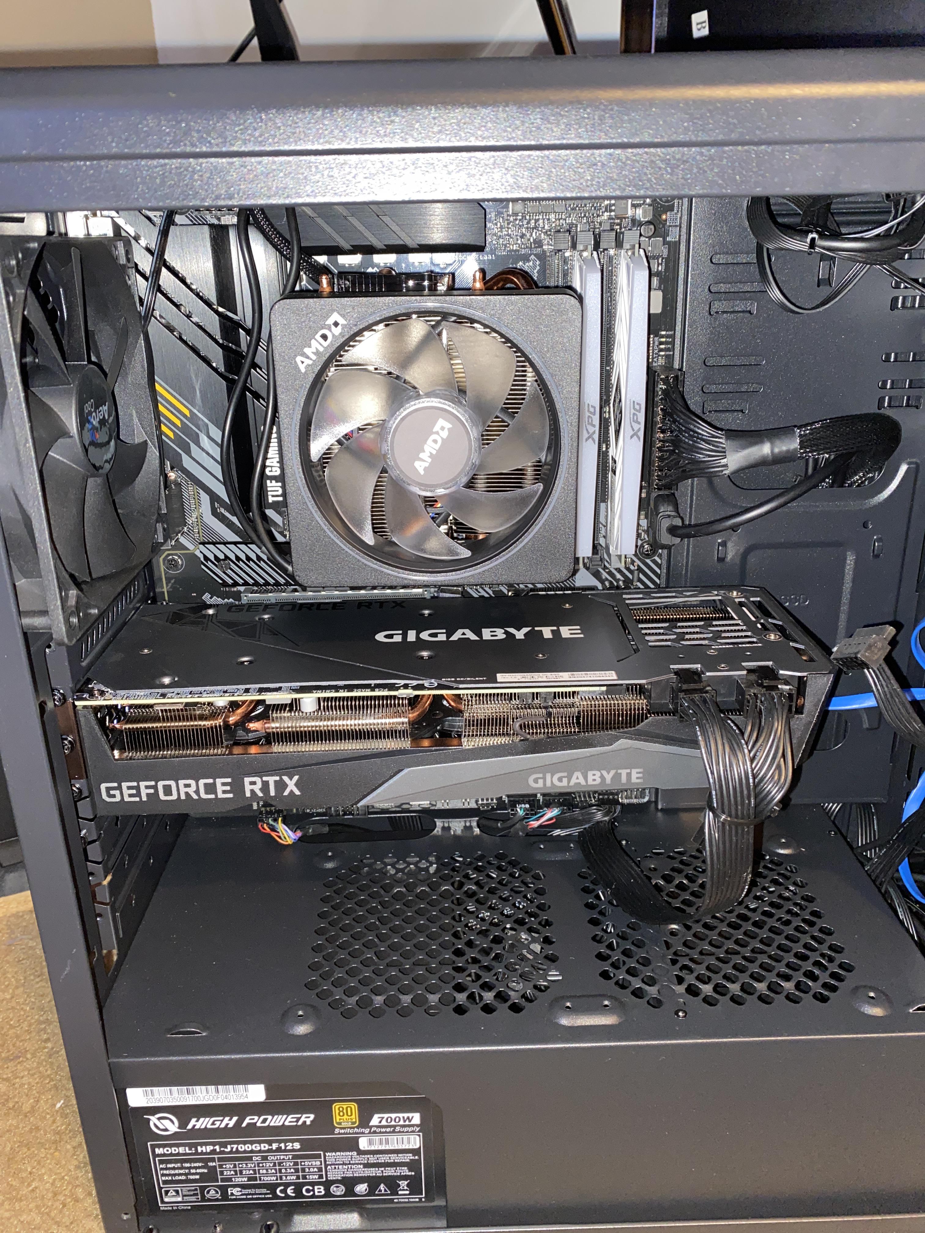 My RTX 3070 is broken.. there’s green dots all over the screen and the