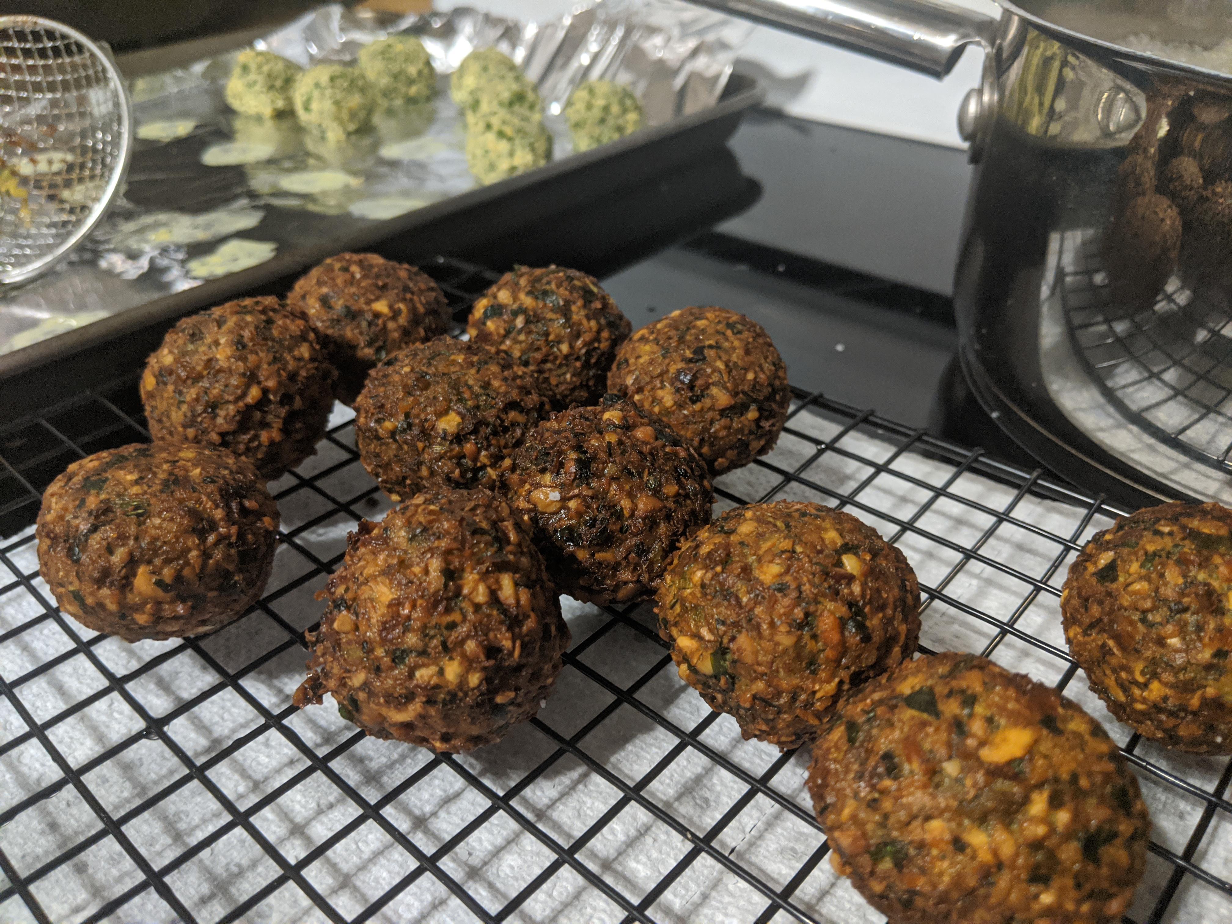 Fresh herb falafel r/VeganFood