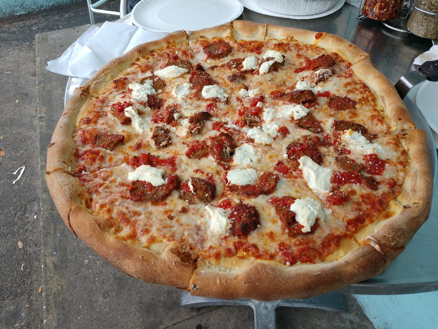 [I ate] A meatball and ricotta pizza r/food
