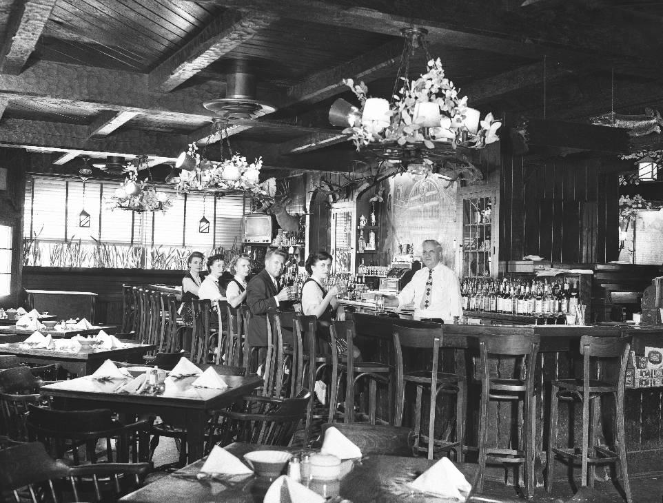 PHOTO CHICAGO BLACK FOREST RESTAURANT INTERIOR BAR NEAR FRONT
