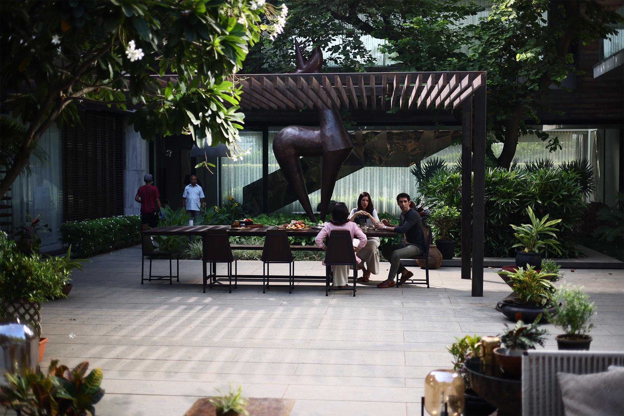 MIH Adil khannas house ( now Tara khannas) r/BollyBlindsNGossip