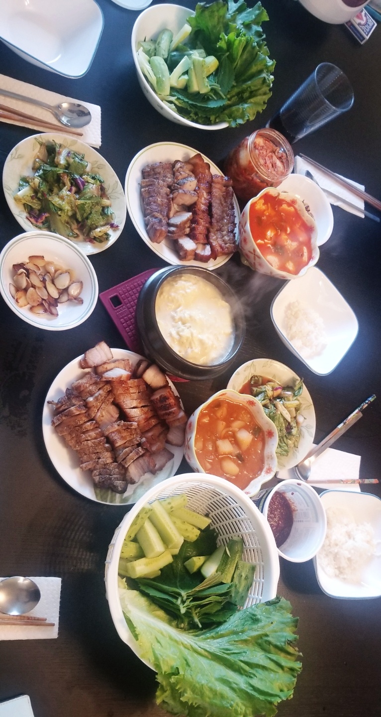 [Homemade] Full Korean Dinner r/food