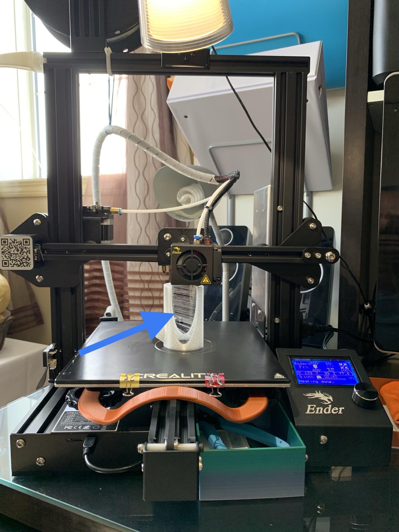 Stringing Ender 3 pro, PLA, Cura 4.6.1, Nozzle 200 clean, Bed 60 & levelled, infill 30
