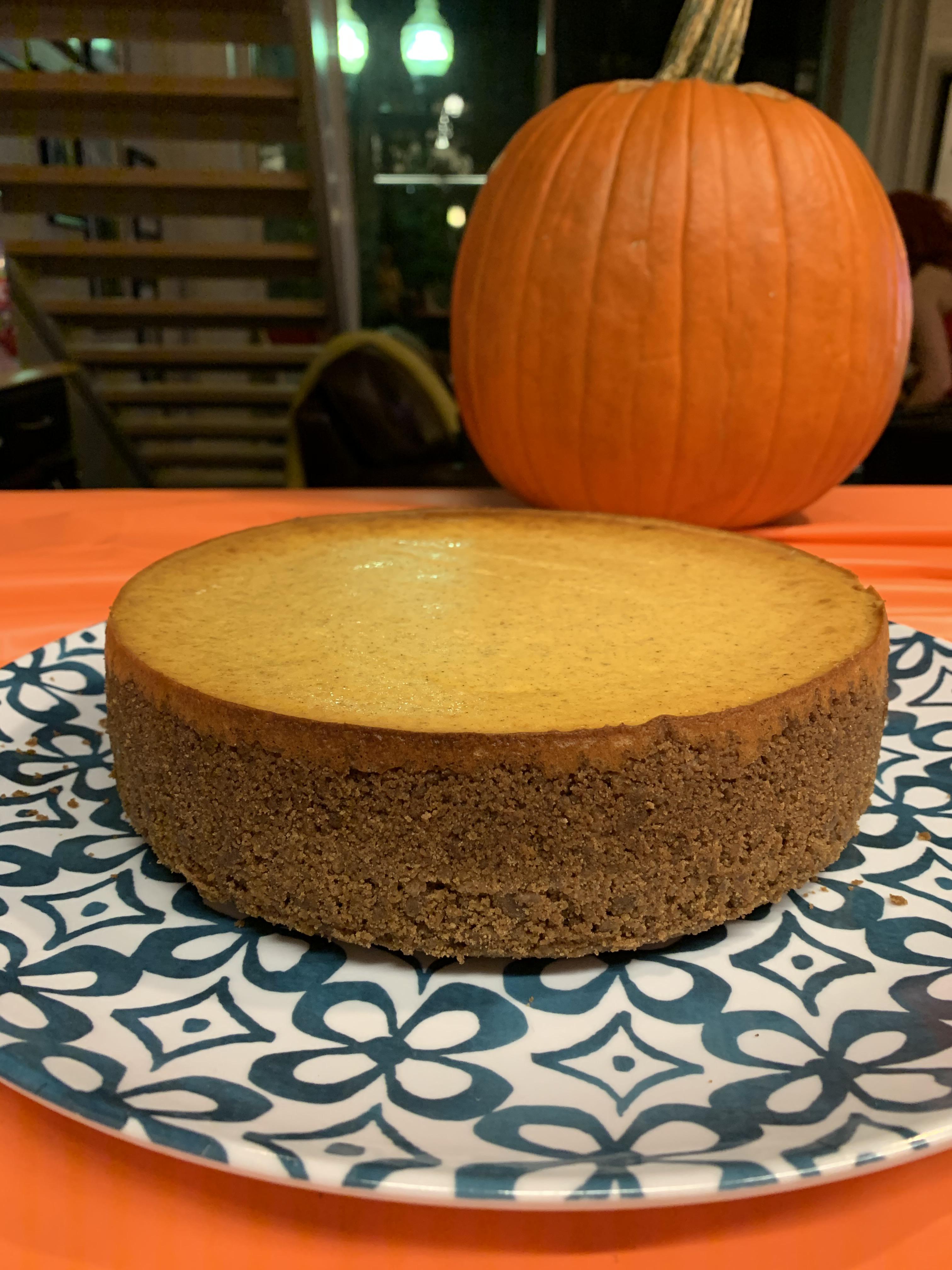 Tis the season for pumpkin cheesecake! This is the pumpkin