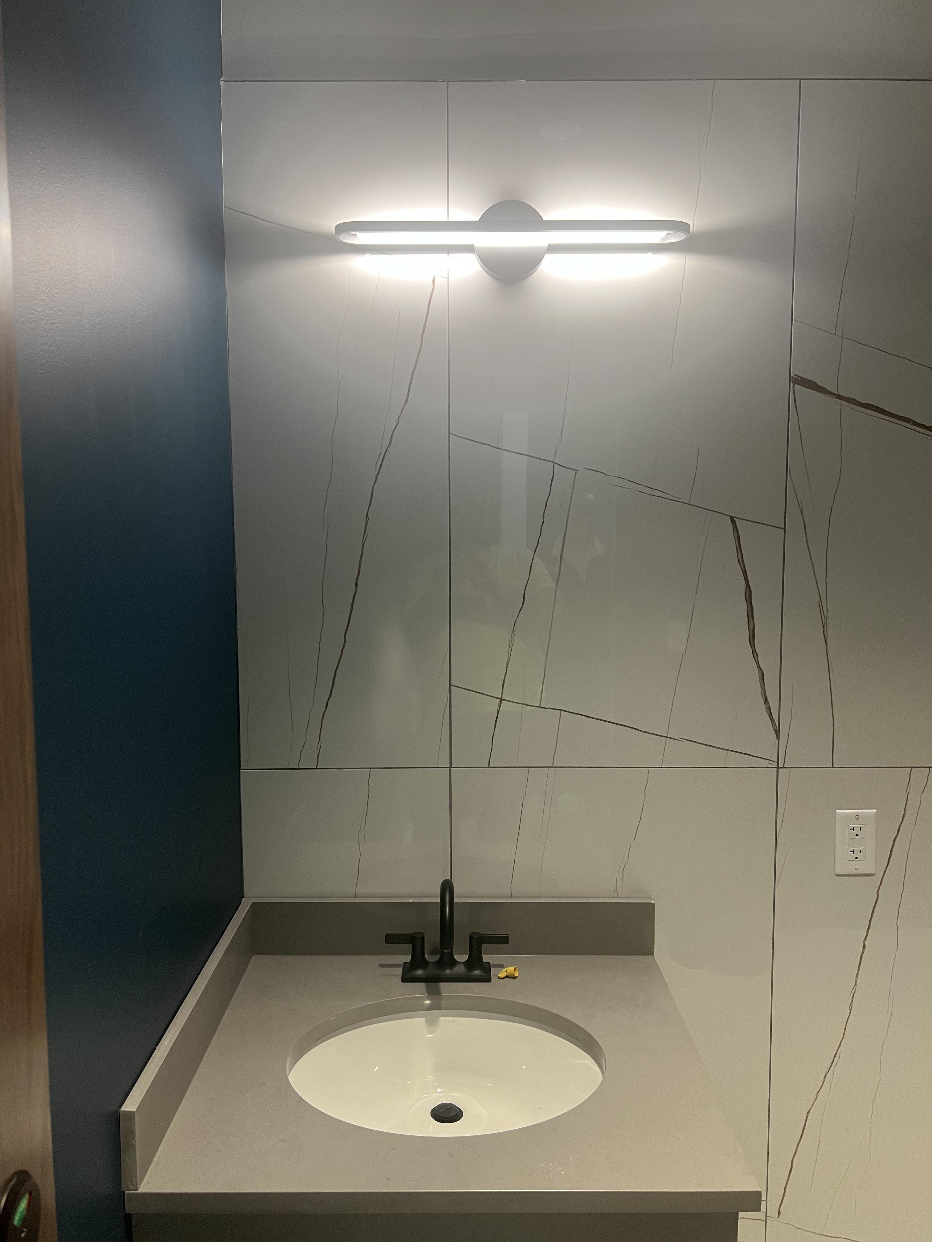 Medallion type plate for vanity light r/electricians