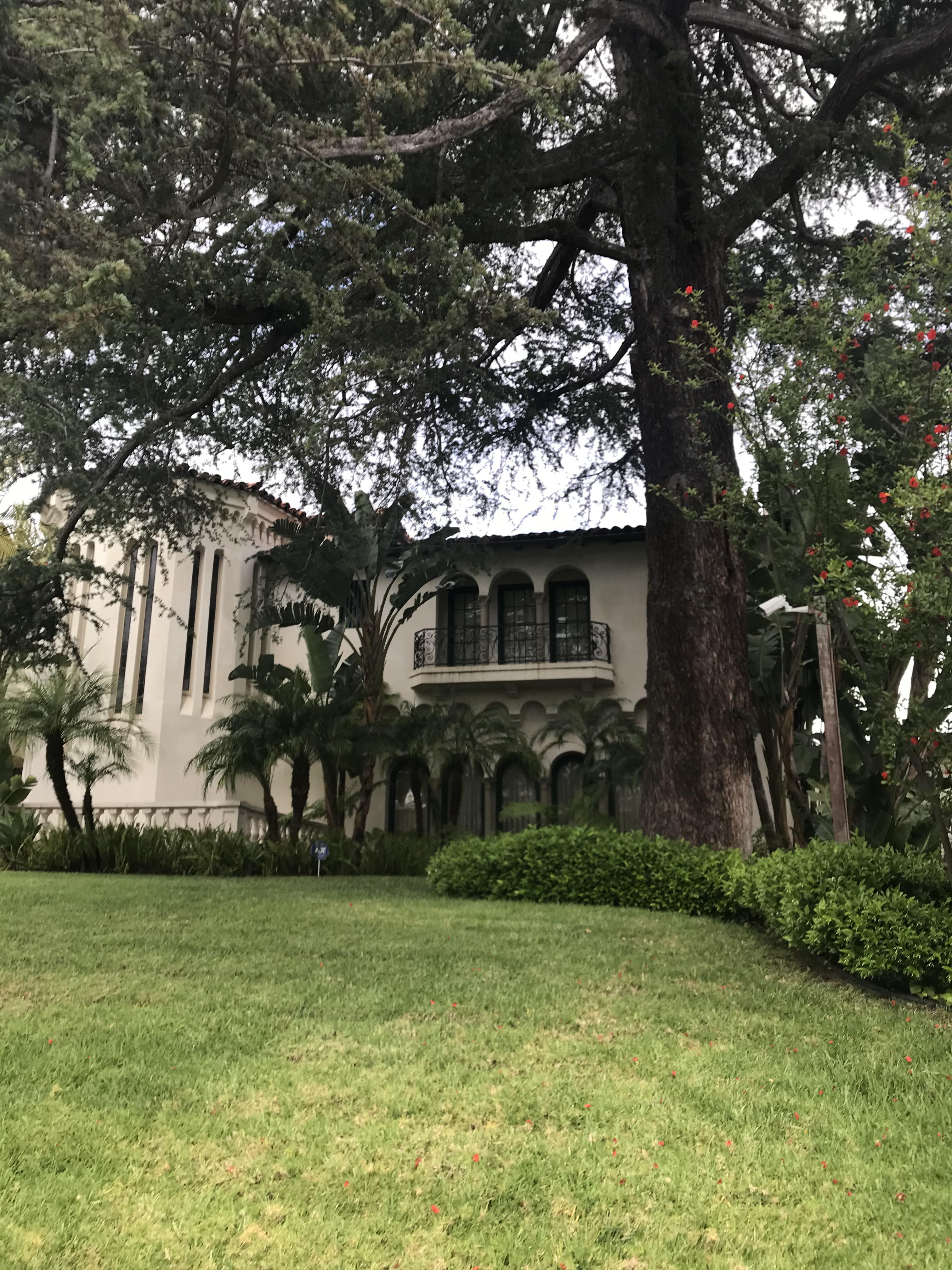Was in Beverly Hills today. Snapped a pic of Bugsy Siegel’s house Mafia
