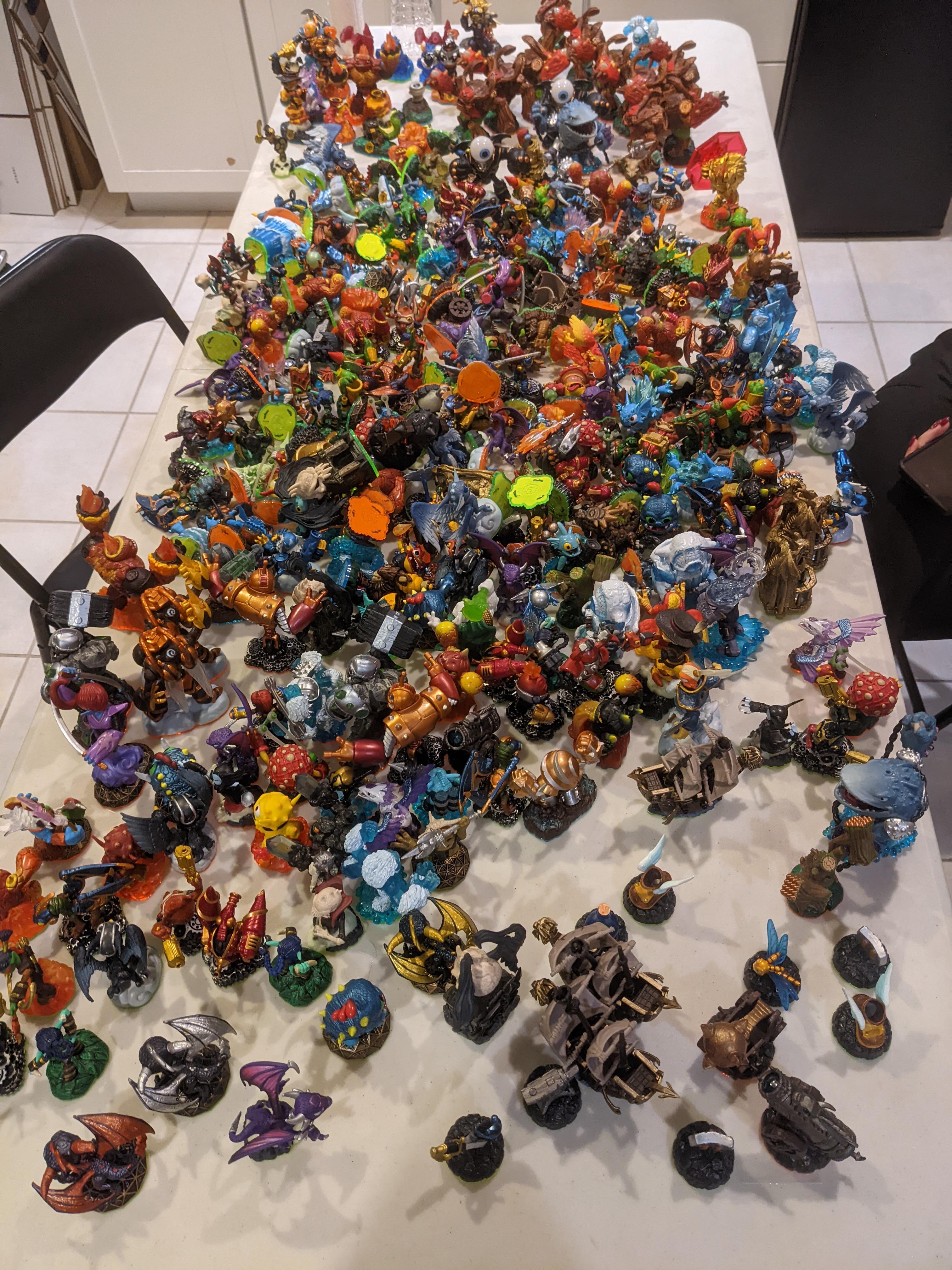 My local thrift store had a few Skylanders for sale today. r/skylanders