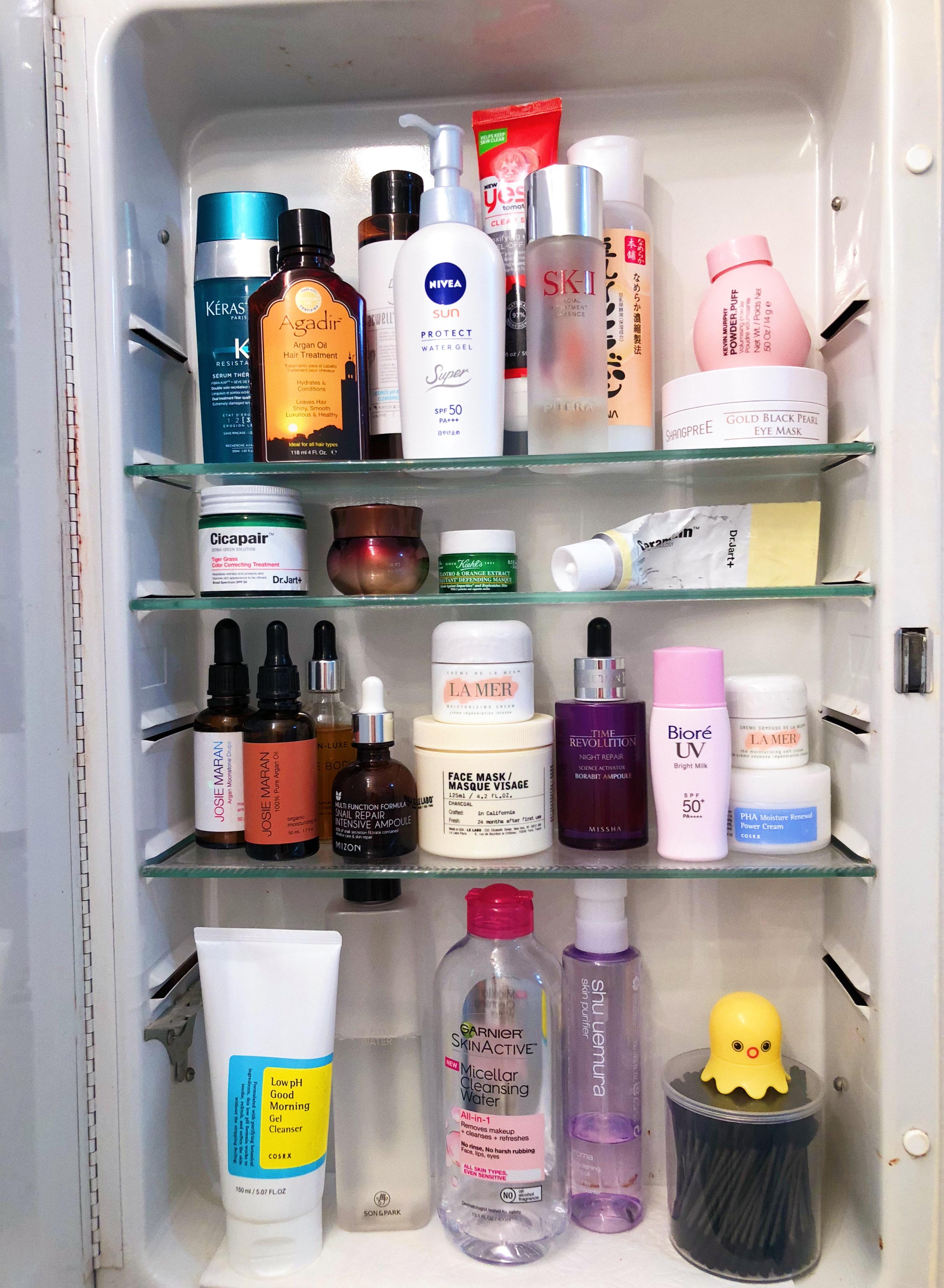 [Shelfie] The best part about moving places is organizing my goto