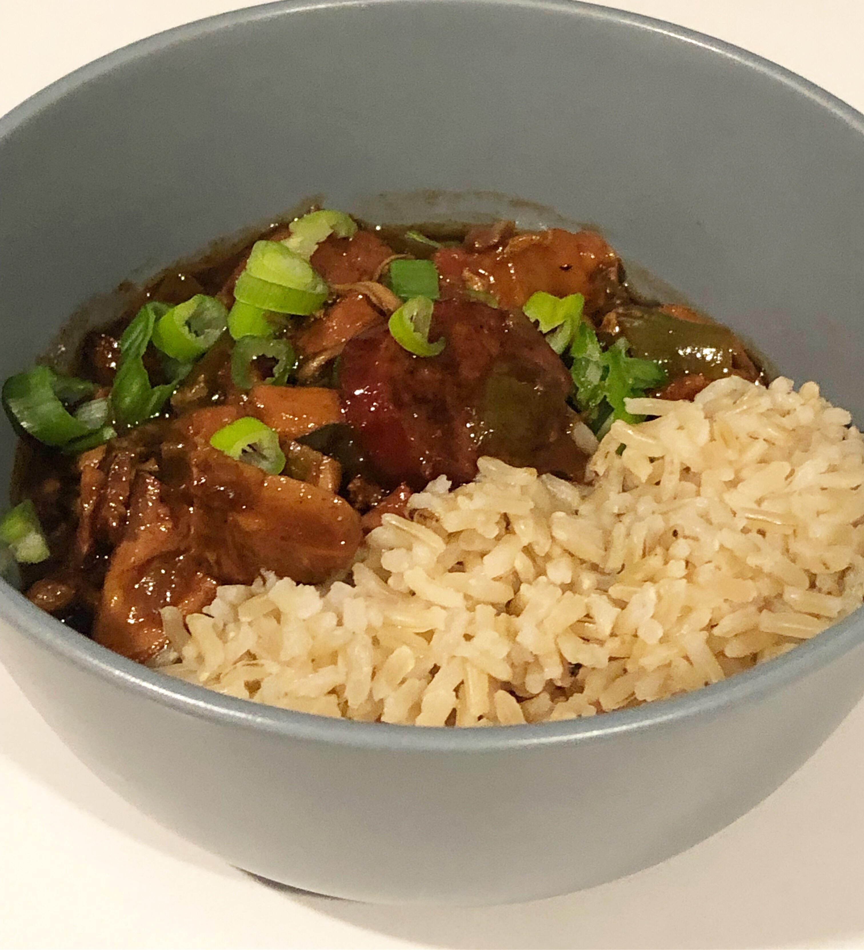 [Homemade] Gumbo with brown rice and green onion r/food