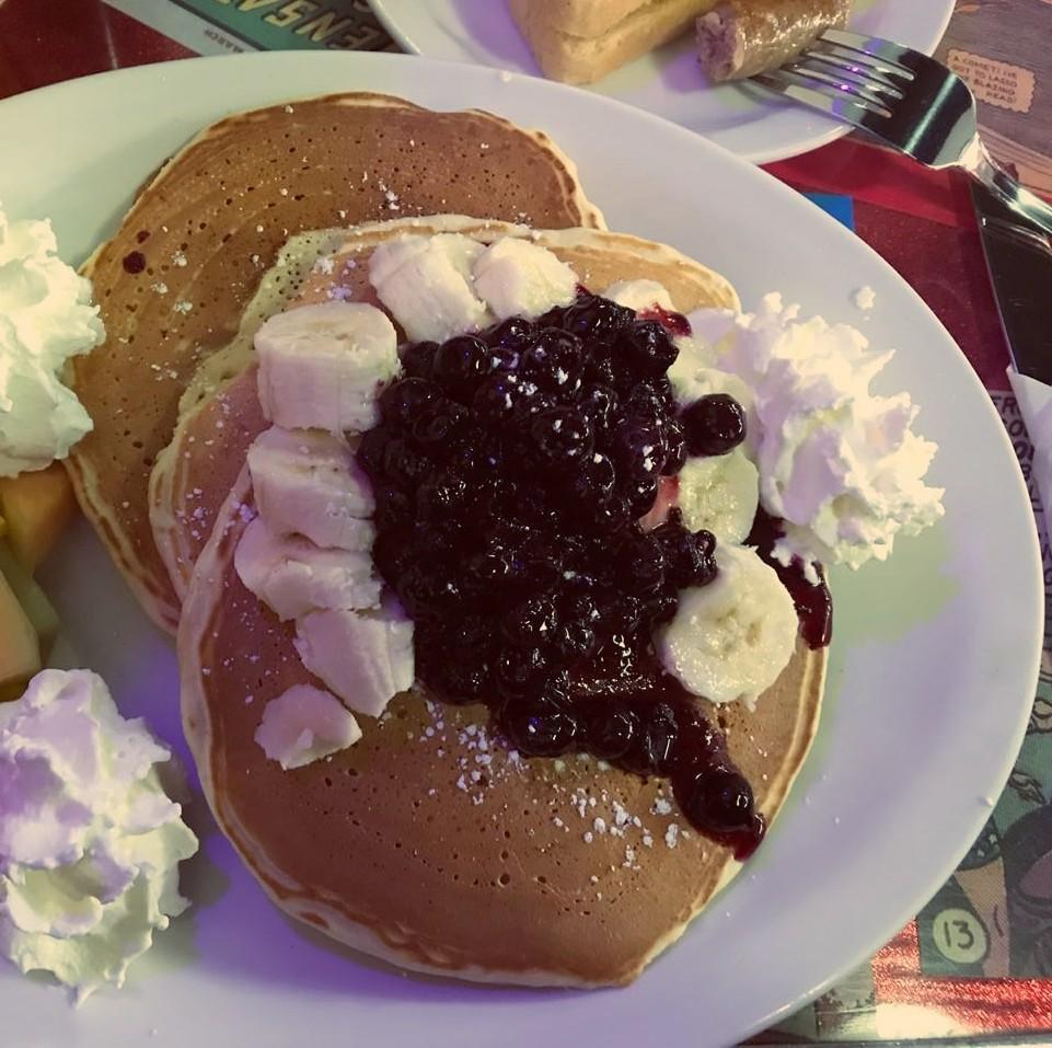 [I ate] Vancouver berry pancakes r/food