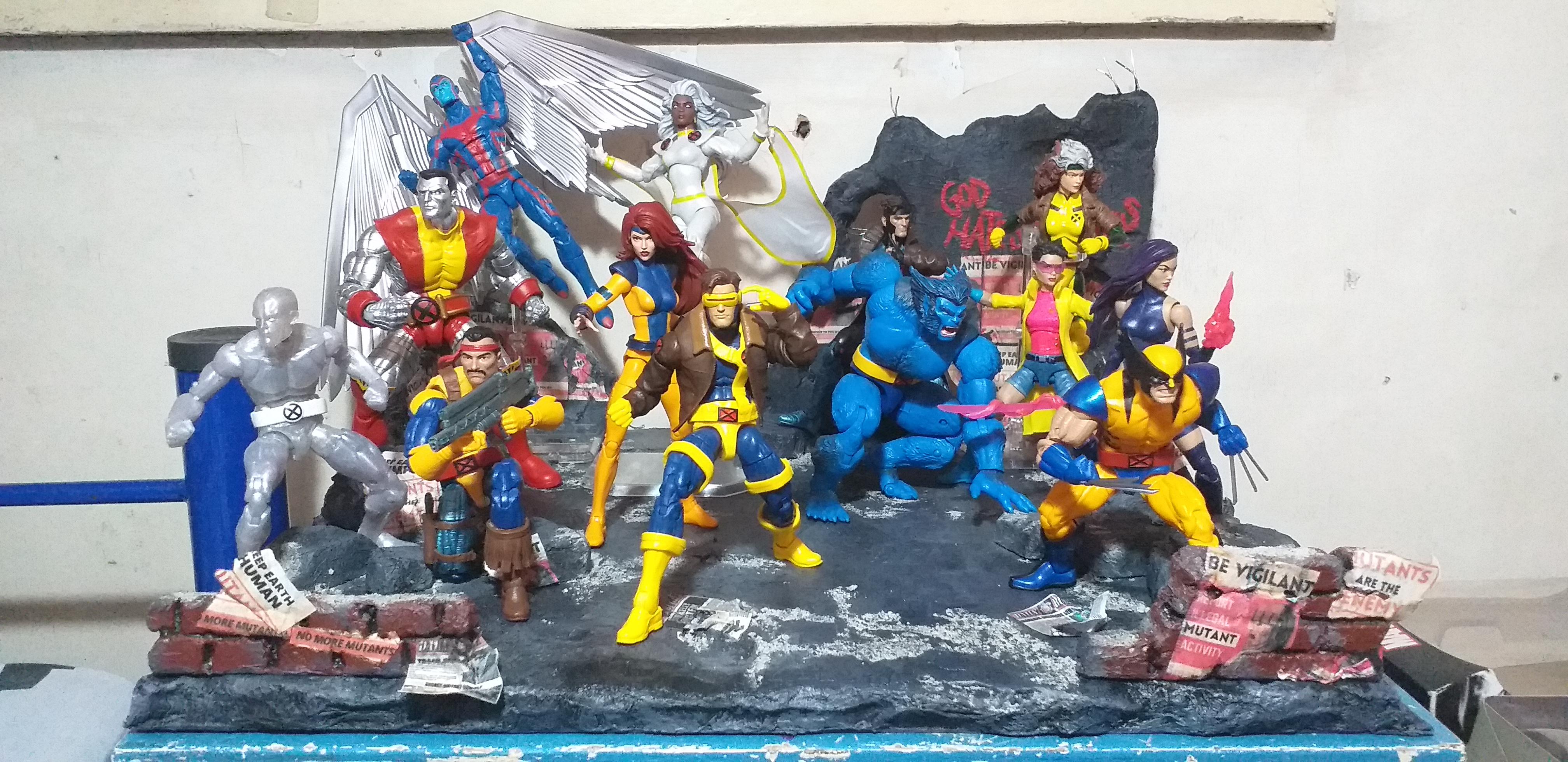 Diorama for my 90s Xmen r/MarvelLegends