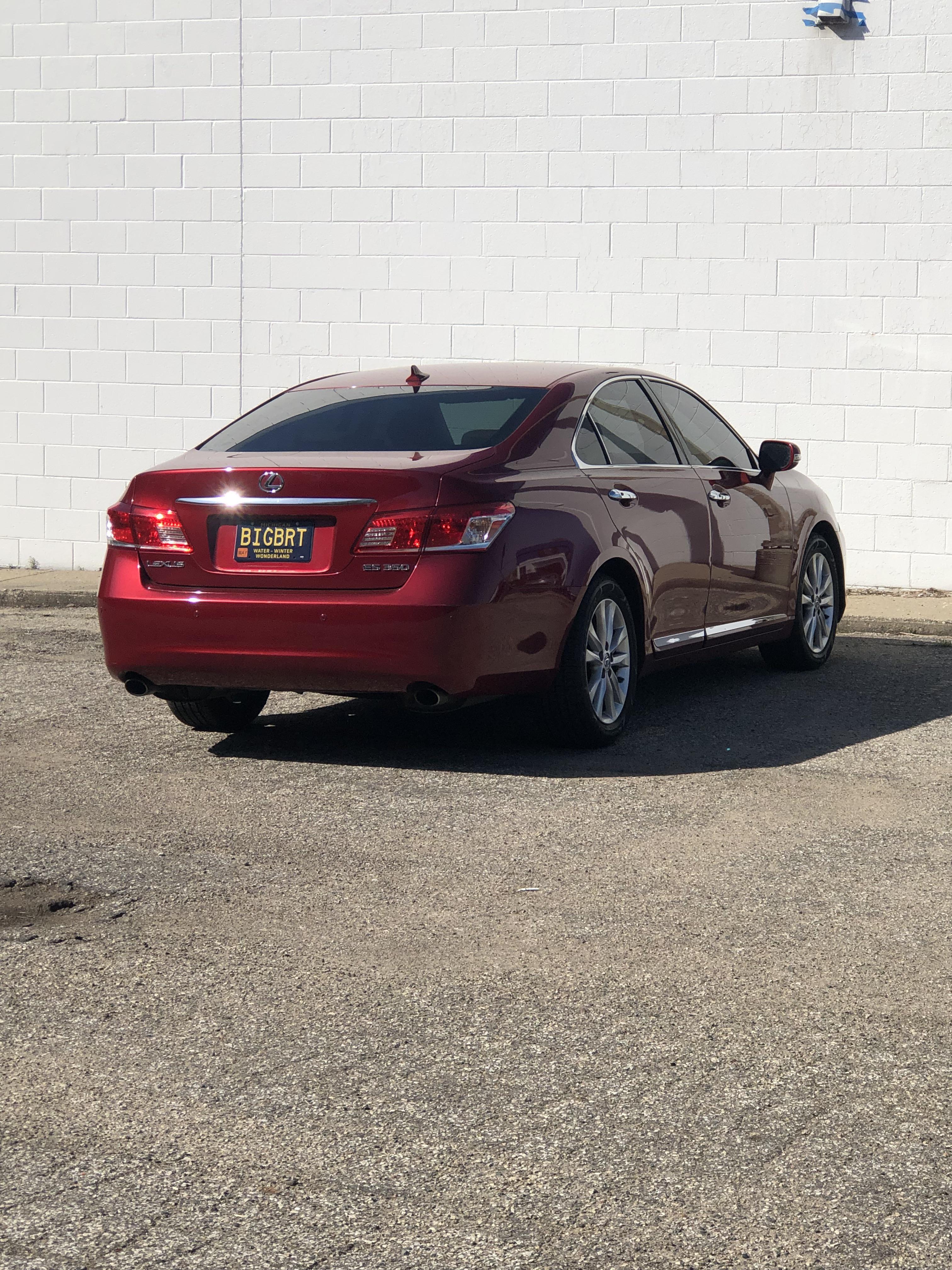 I love my 2010 ES350. Shout out to for having a best ever