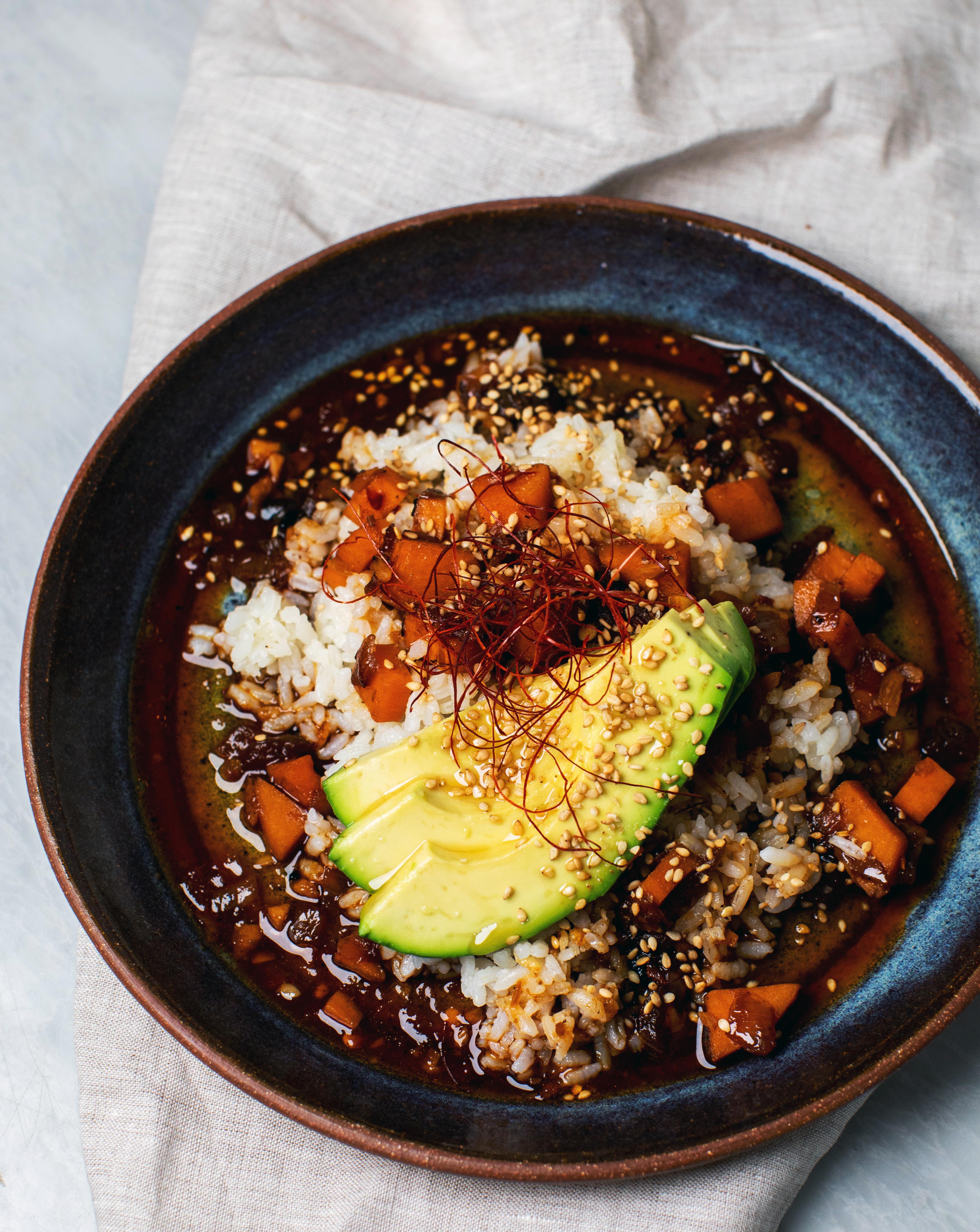 Spicy Sesame Sweet Potato Bowl r/recipes