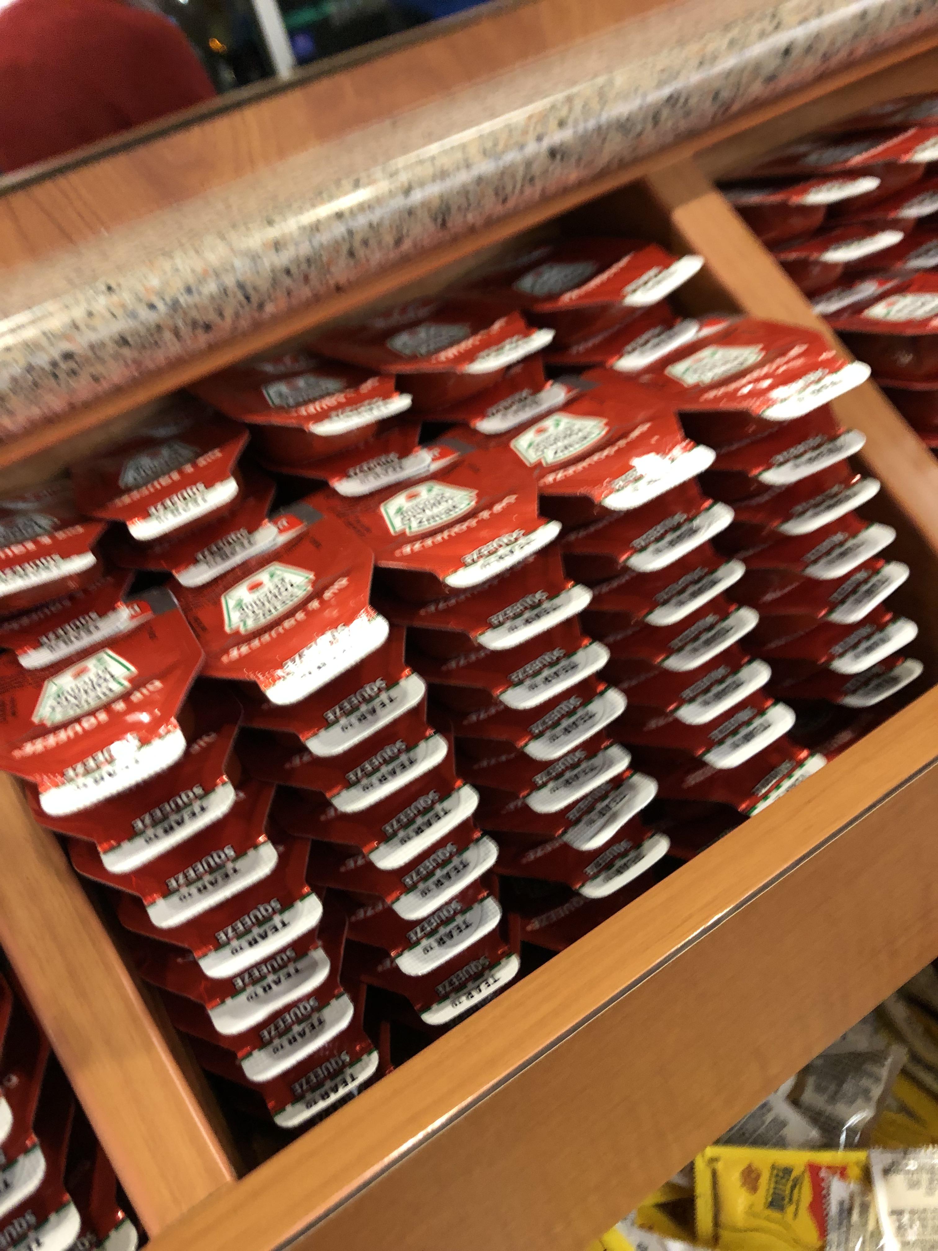 These ketchup packets at Chick fil a... r/oddlysatisfying