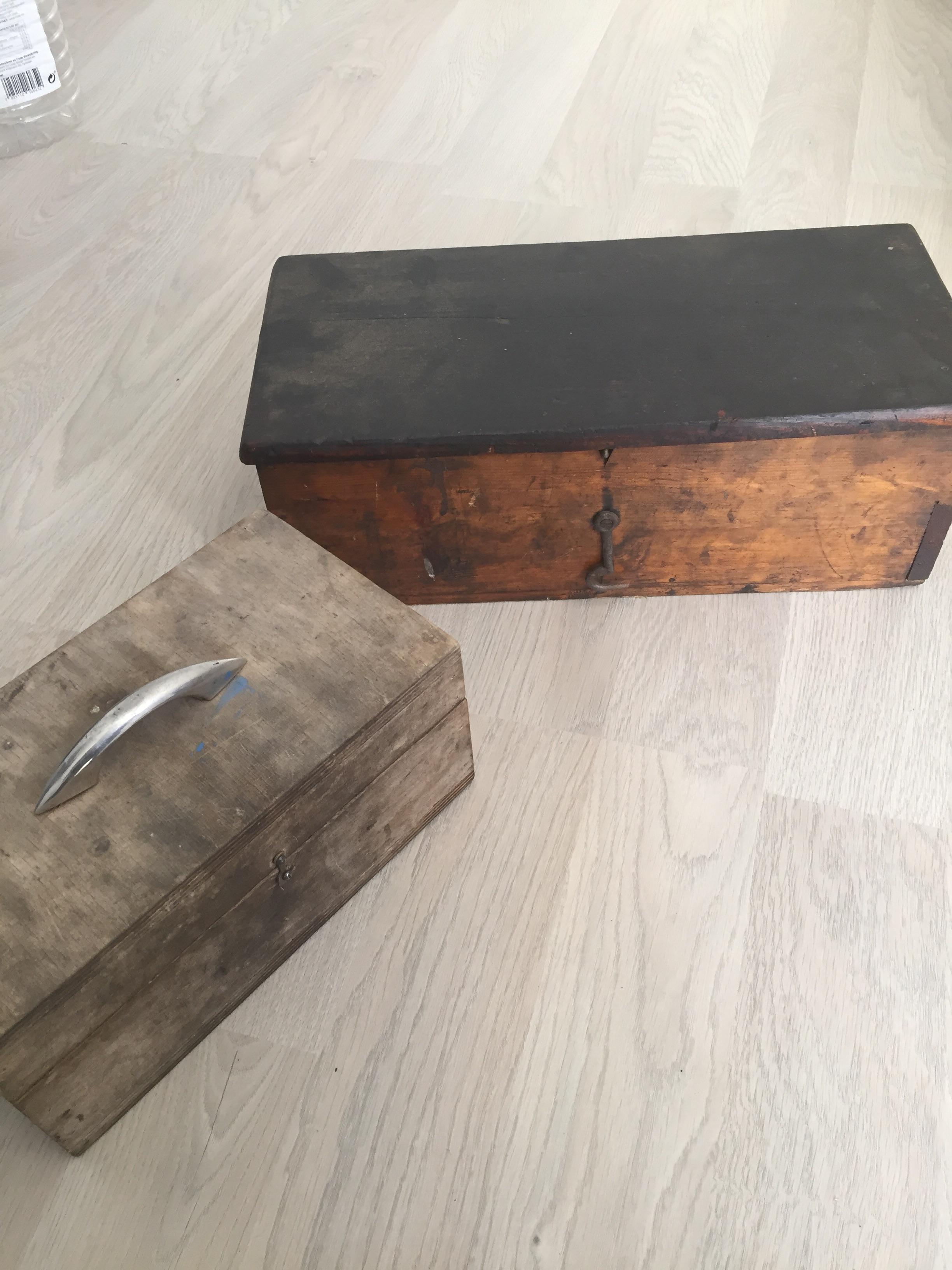 Found a couple of wooden boxes in my late grandfathers garage, and