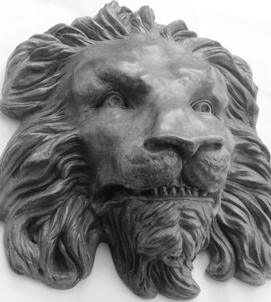 I made this concrete outdoor/indoor lion for my front door, and a few