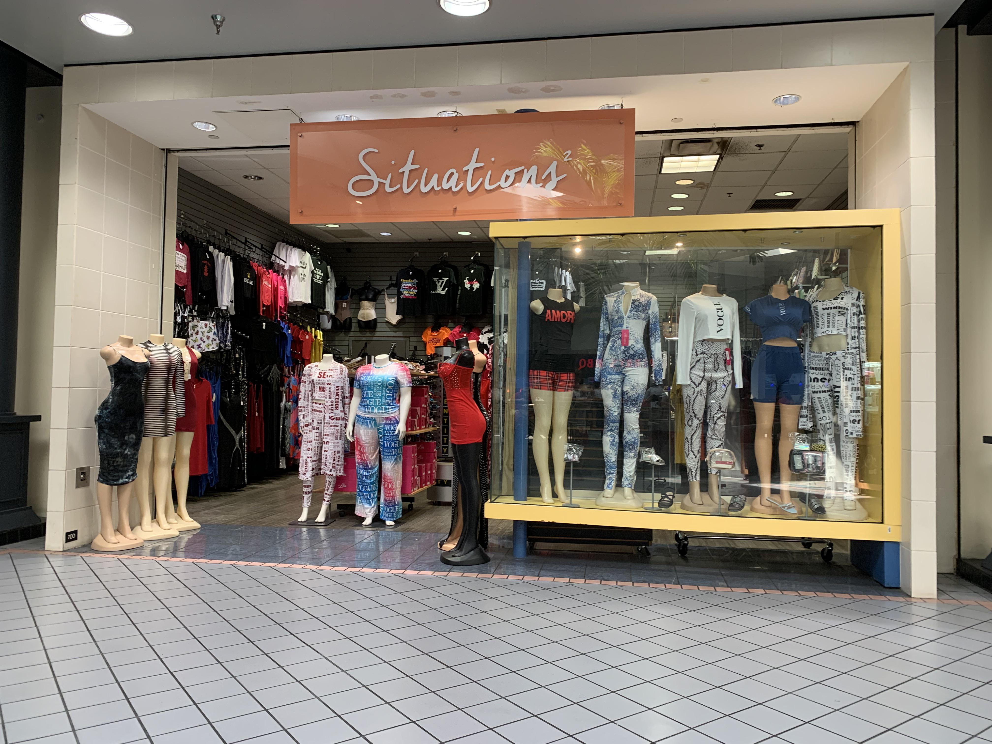 Some clothing store in a former EB Games/GameStop (Lakeland Square Mall