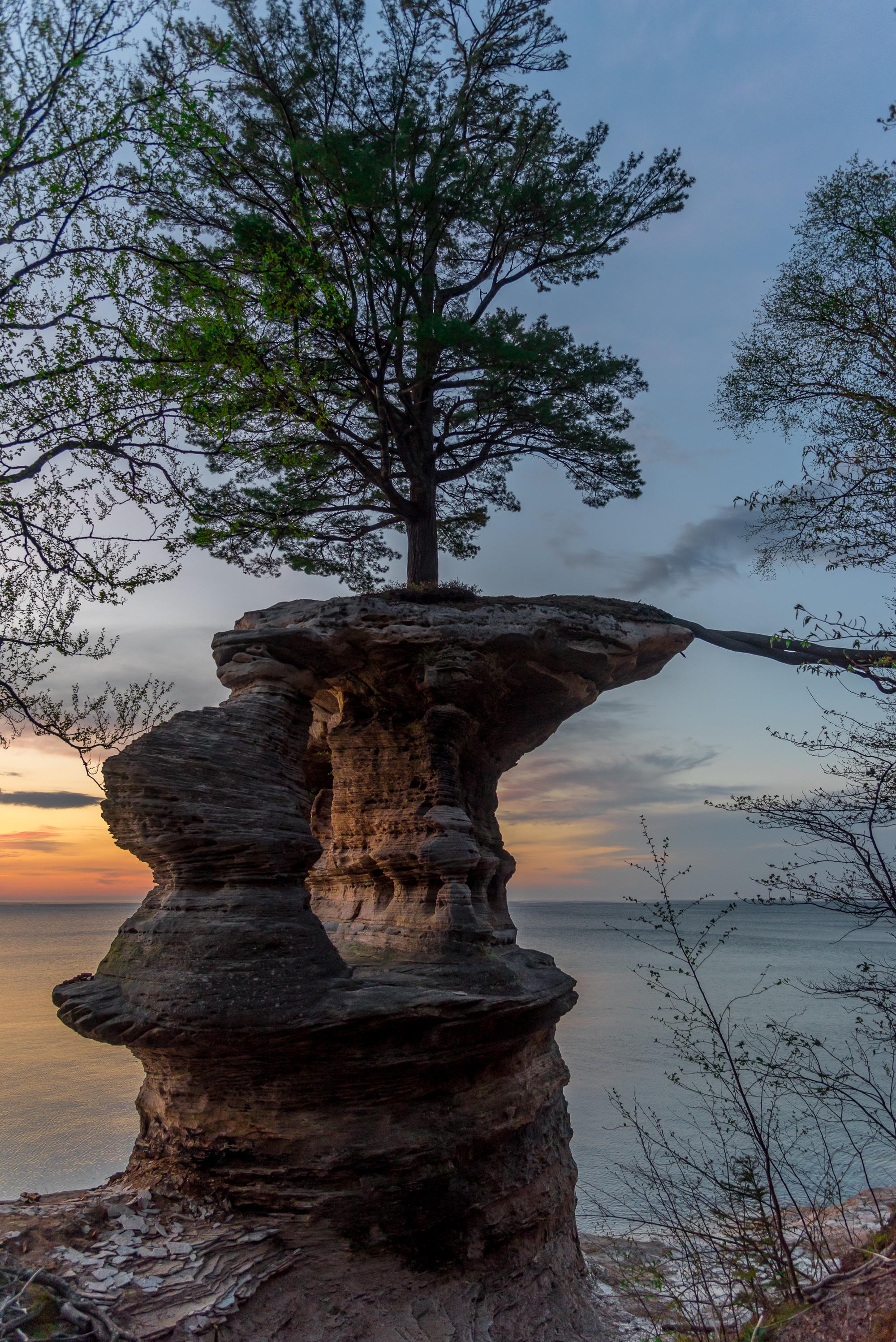 Earths Breathtaking Views Chapel Rock, Pictured Rocks National Lakeshore [OC] [2000 × 2996] IG