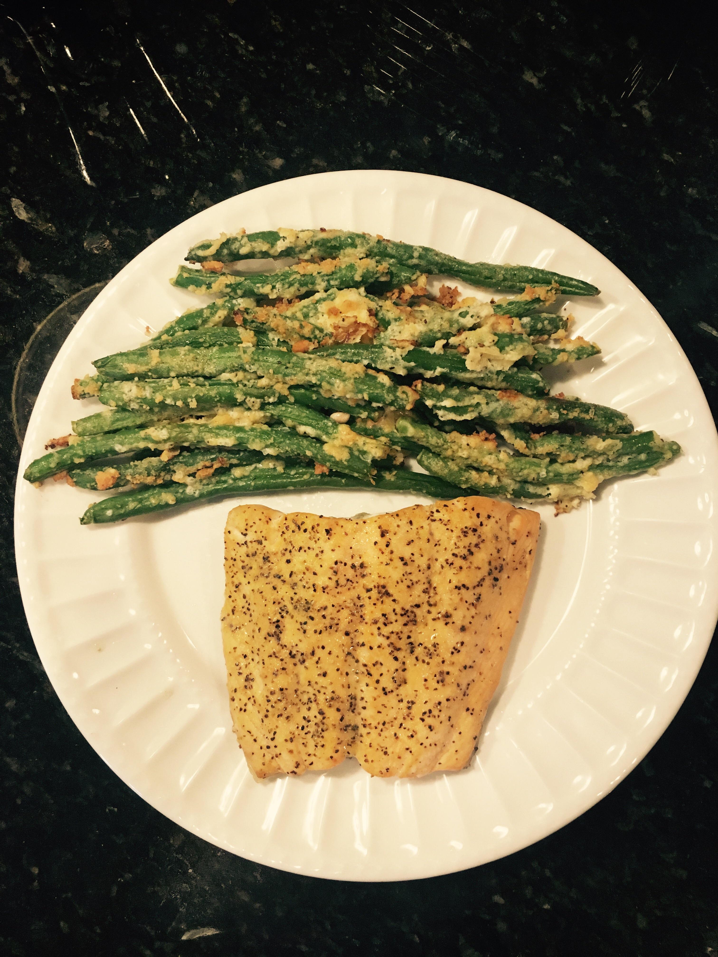 Ketofriendly Lemon pepper salmon & Parmesan crusted green beans