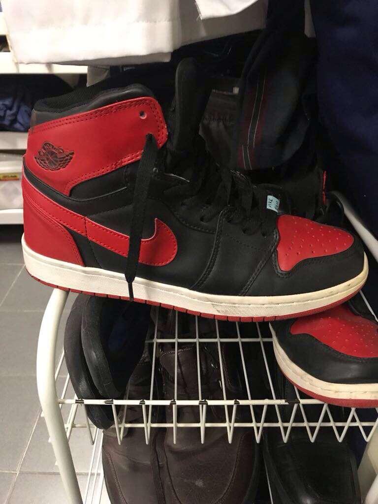 Jordan 1 Bred Saw these at a thrift store, legit? If legit what year