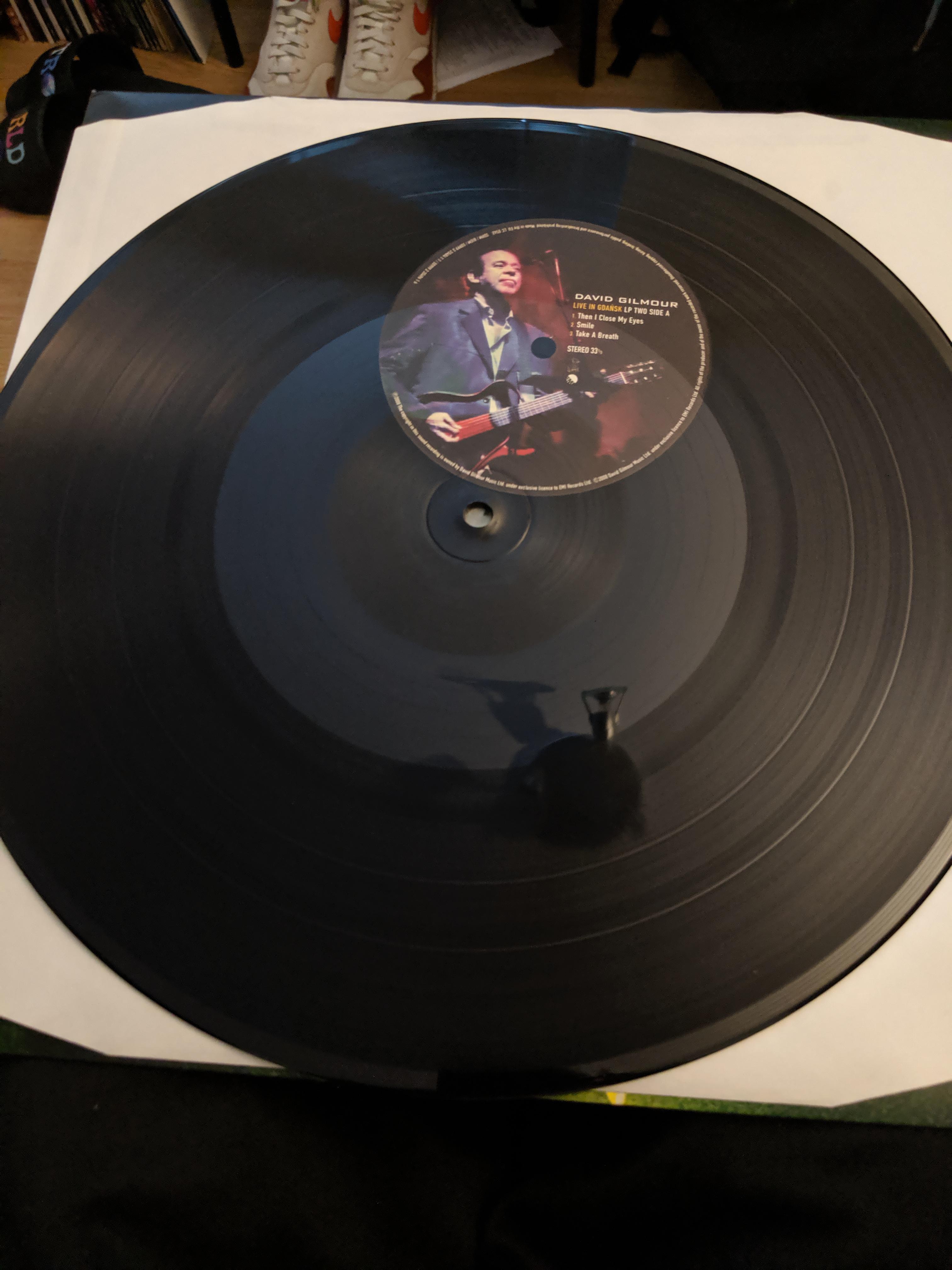 Is there any way to fix/correct an offcentre label? r/vinyl